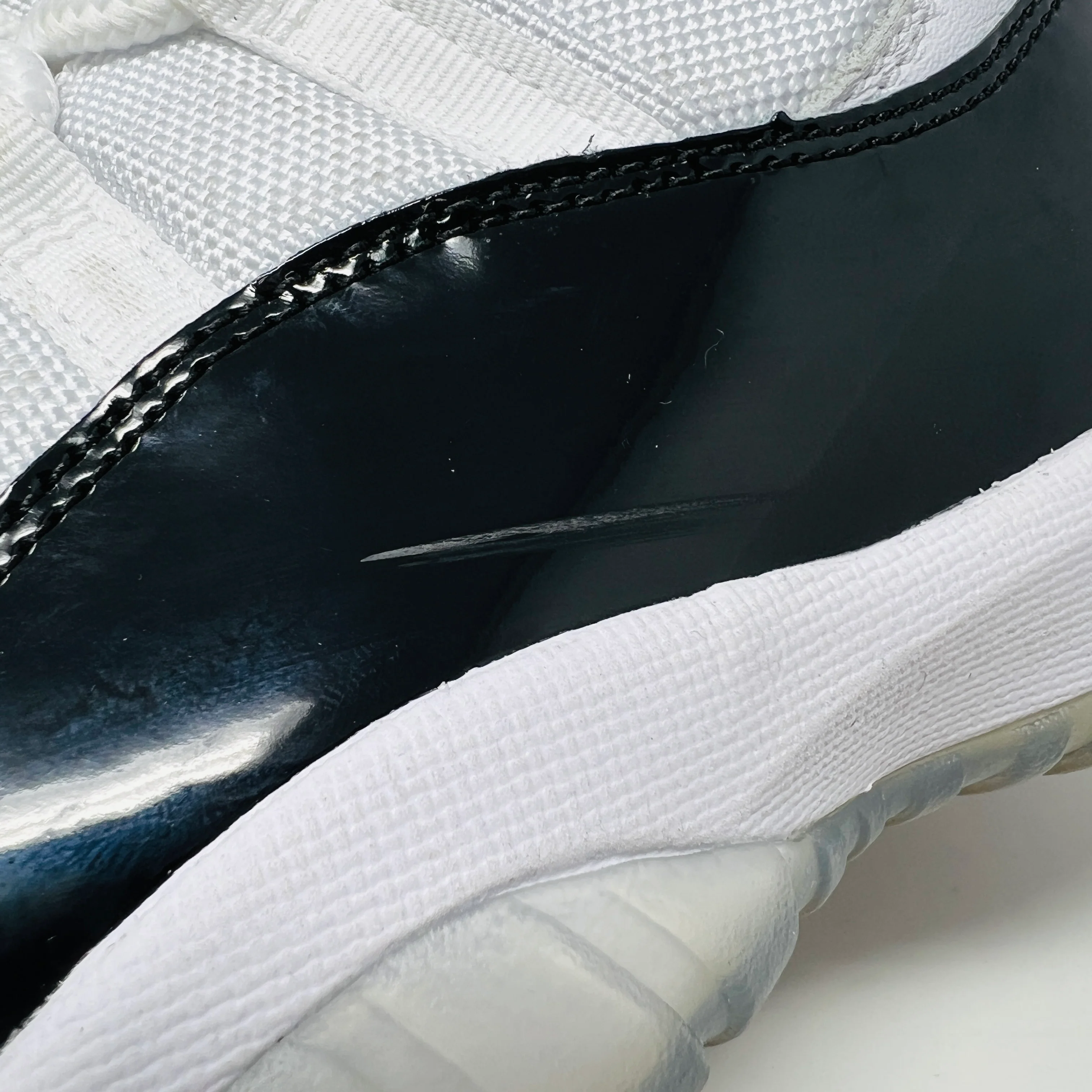 Jordan 11 Retro Concord (2018) - Image 7