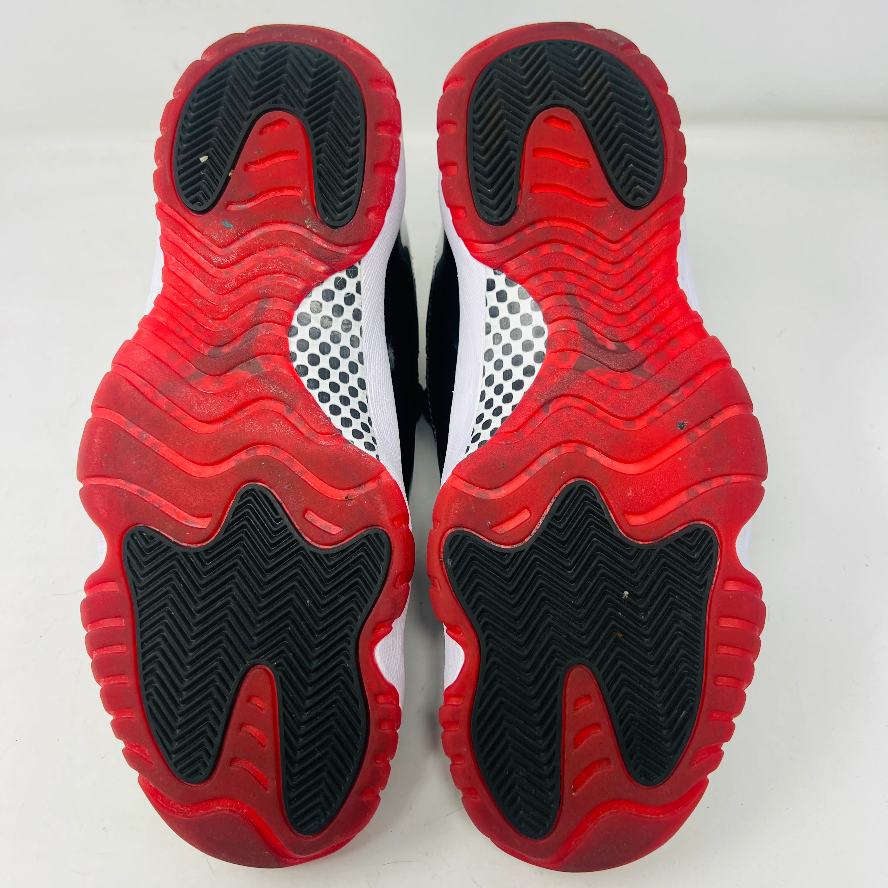 Jordan 11 Retro Playoffs Bred (2019) - Image 6
