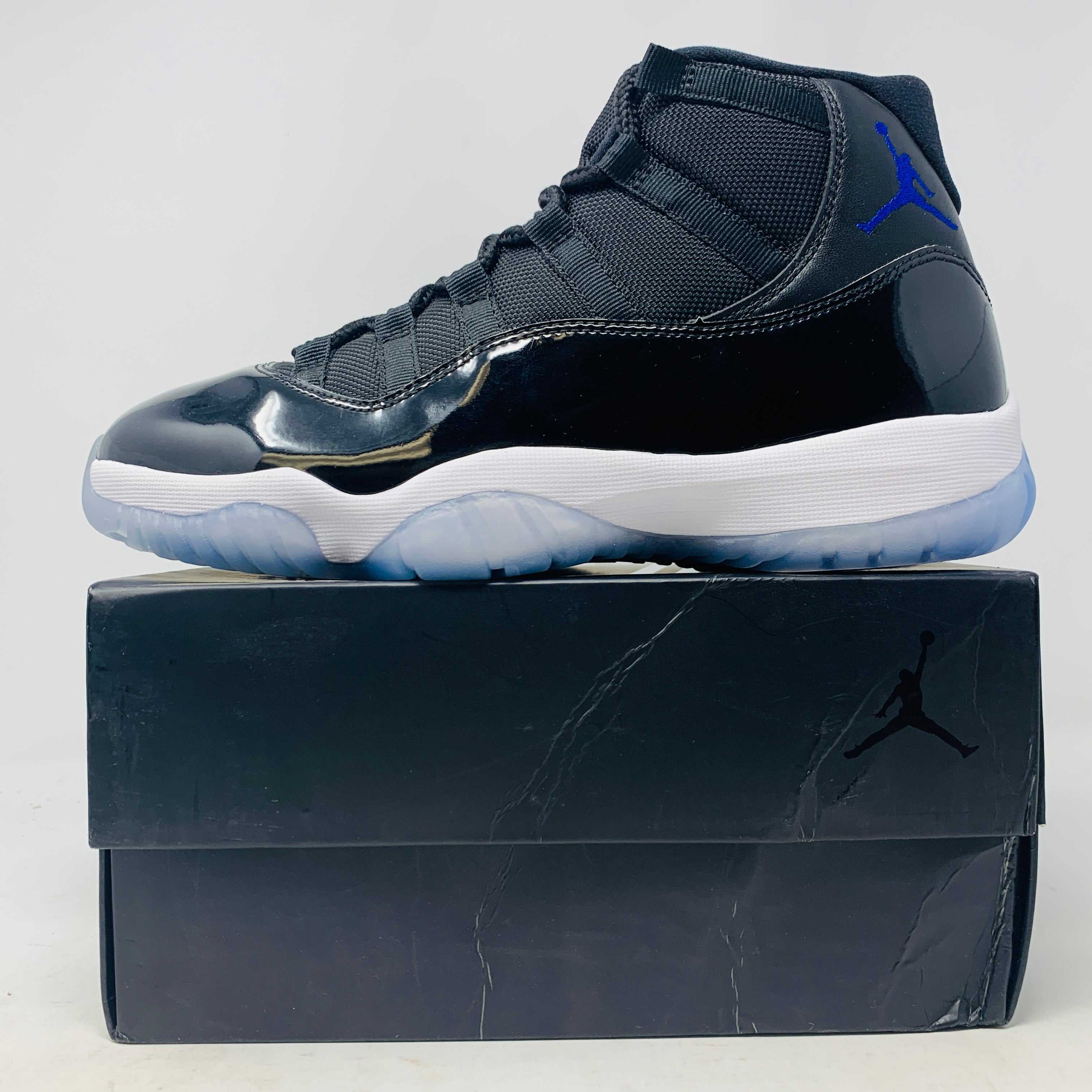 Jordan 11 Space Jam