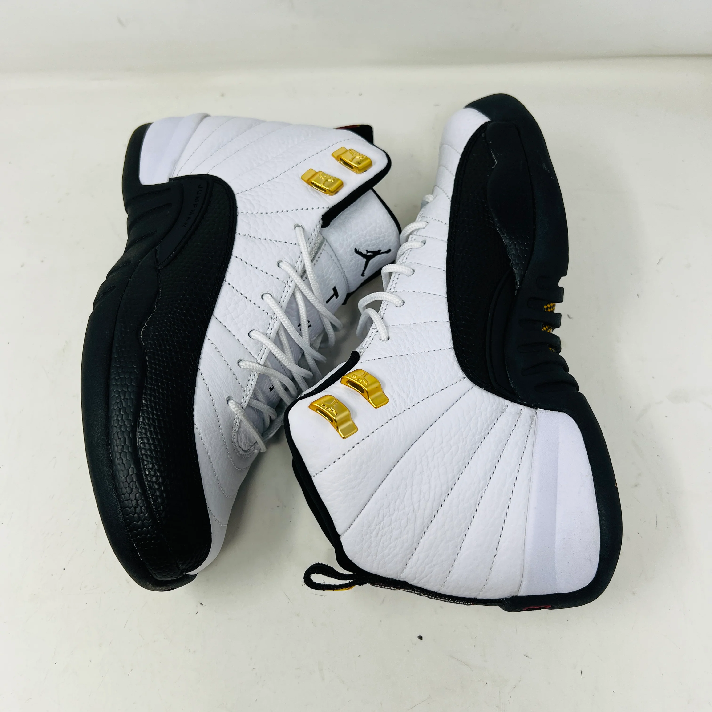 Jordan 12 Retro Taxi (2025) (GS) - Image 3