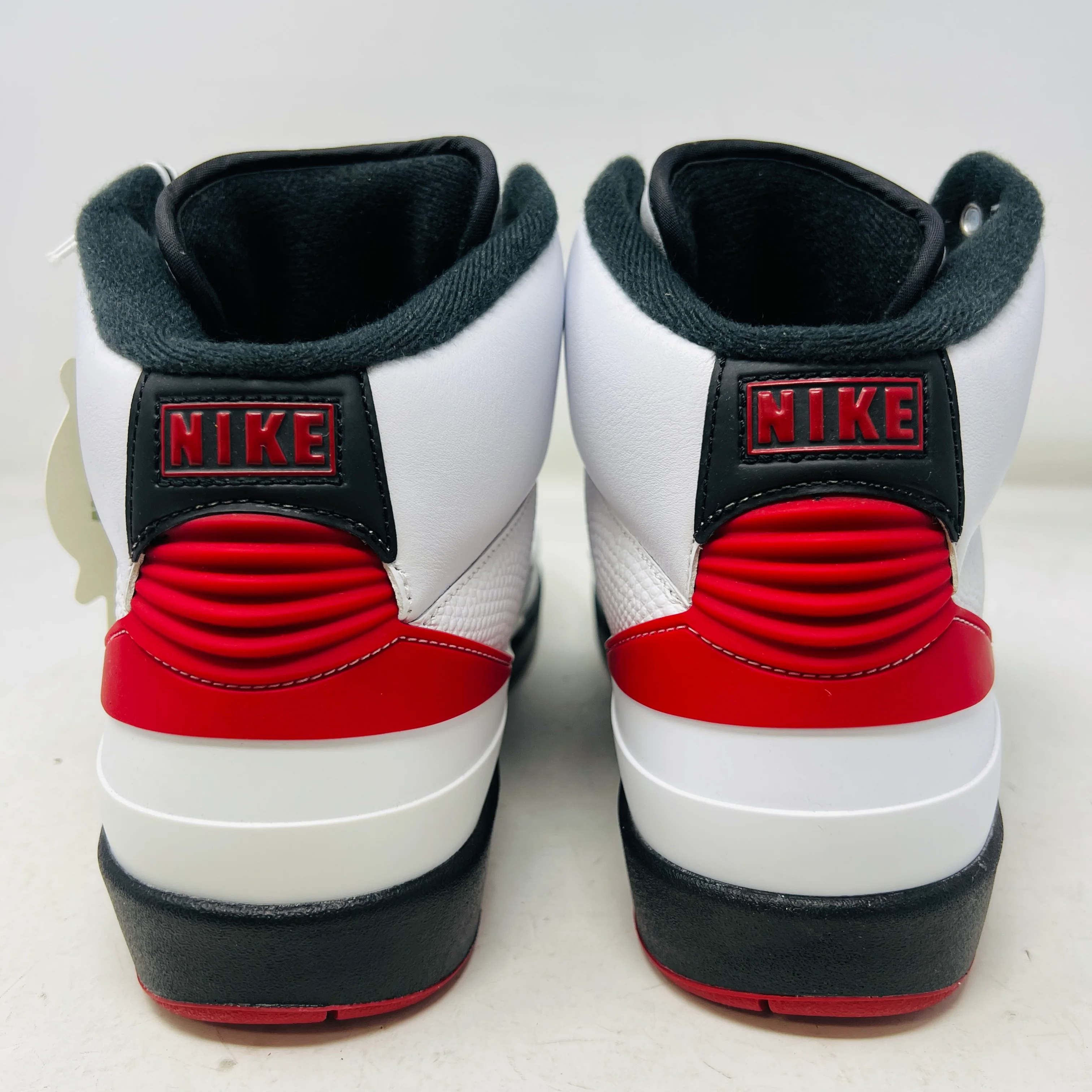 Jordan 2 Retro OG Chicago (2022) - Image 5
