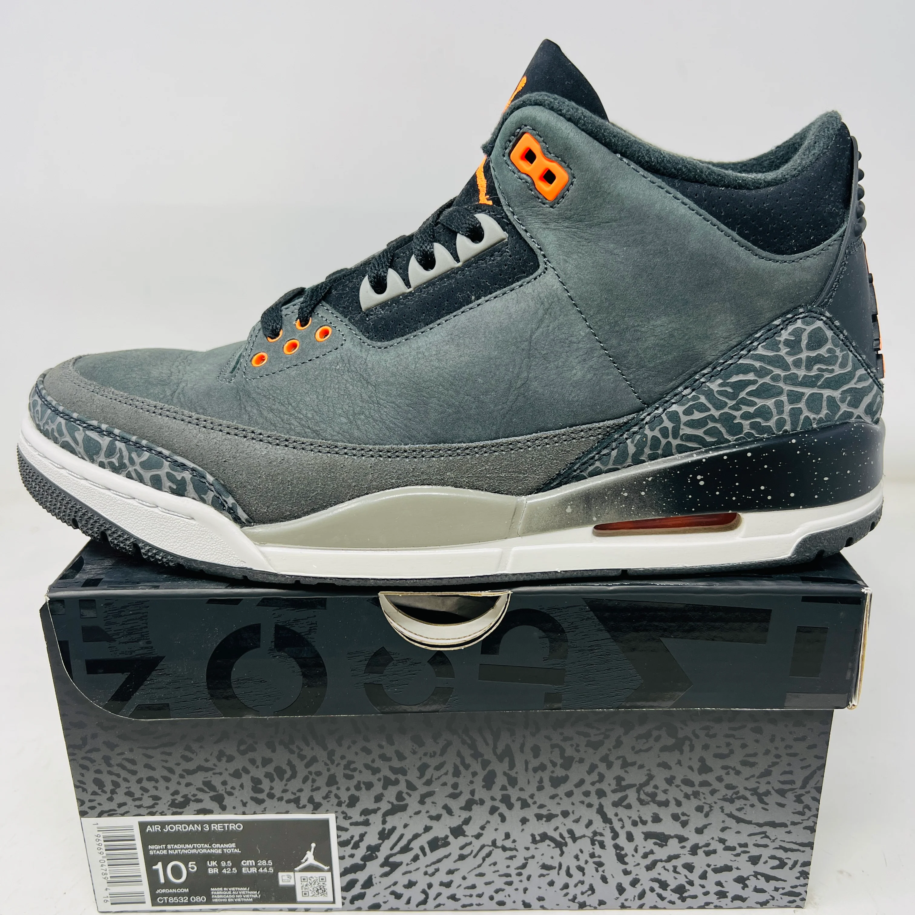 Jordan 3 Retro Fear Pack (2023)