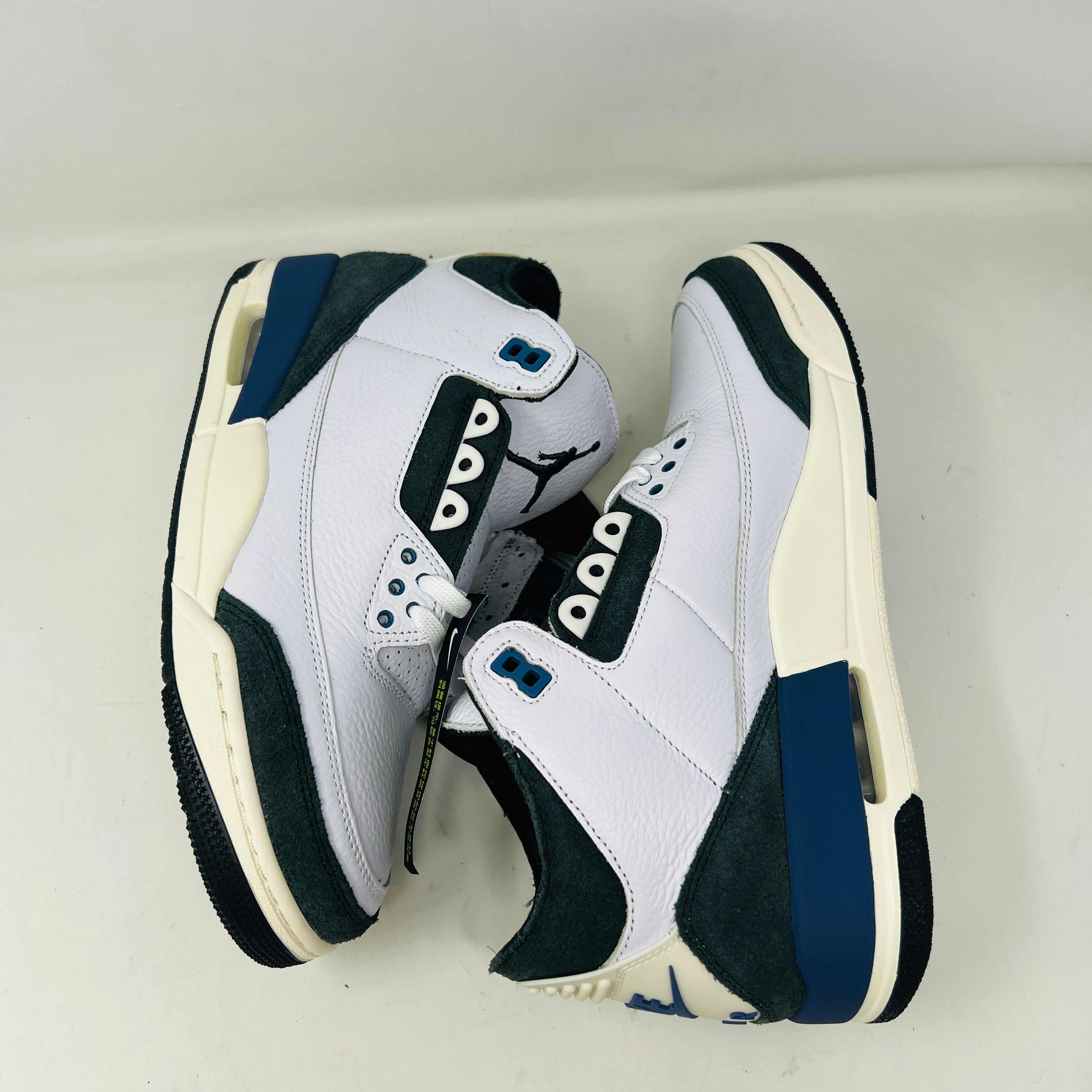 Jordan 3 Retro OG SP A Ma Maniére Diffused Blue - Image 3