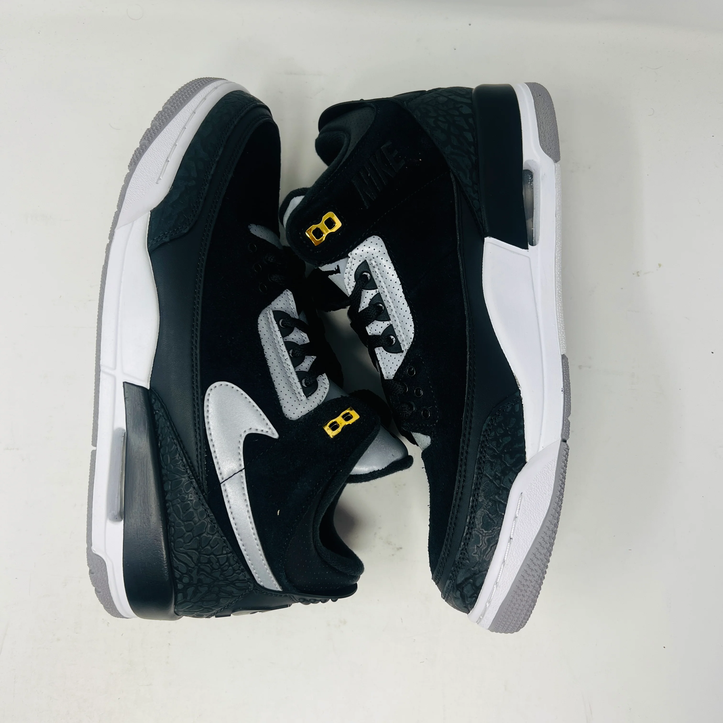 Jordan 3 Retro Tinker Black Cement Gold - Image 4