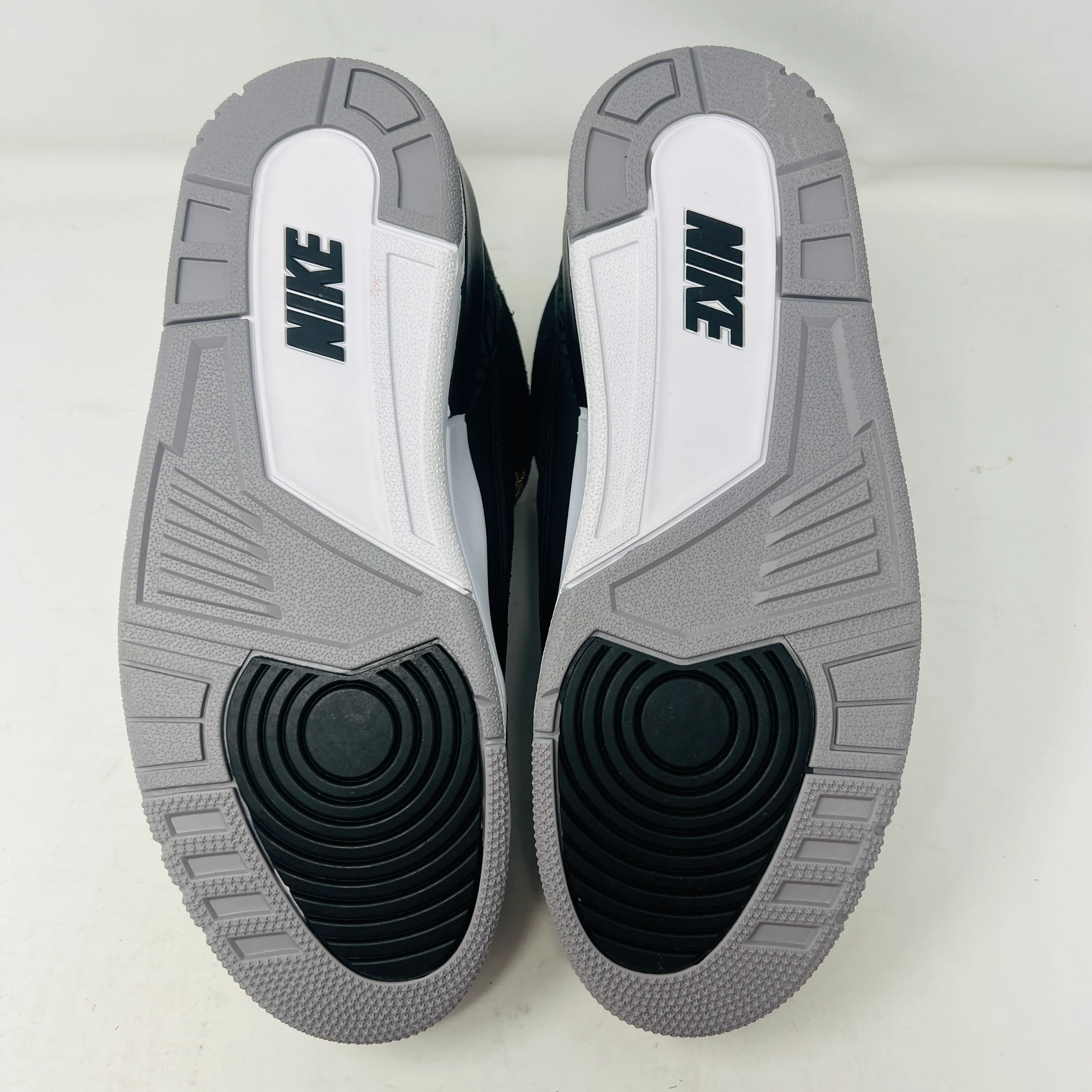Jordan 3 Retro Tinker Black Cement Gold - Image 6