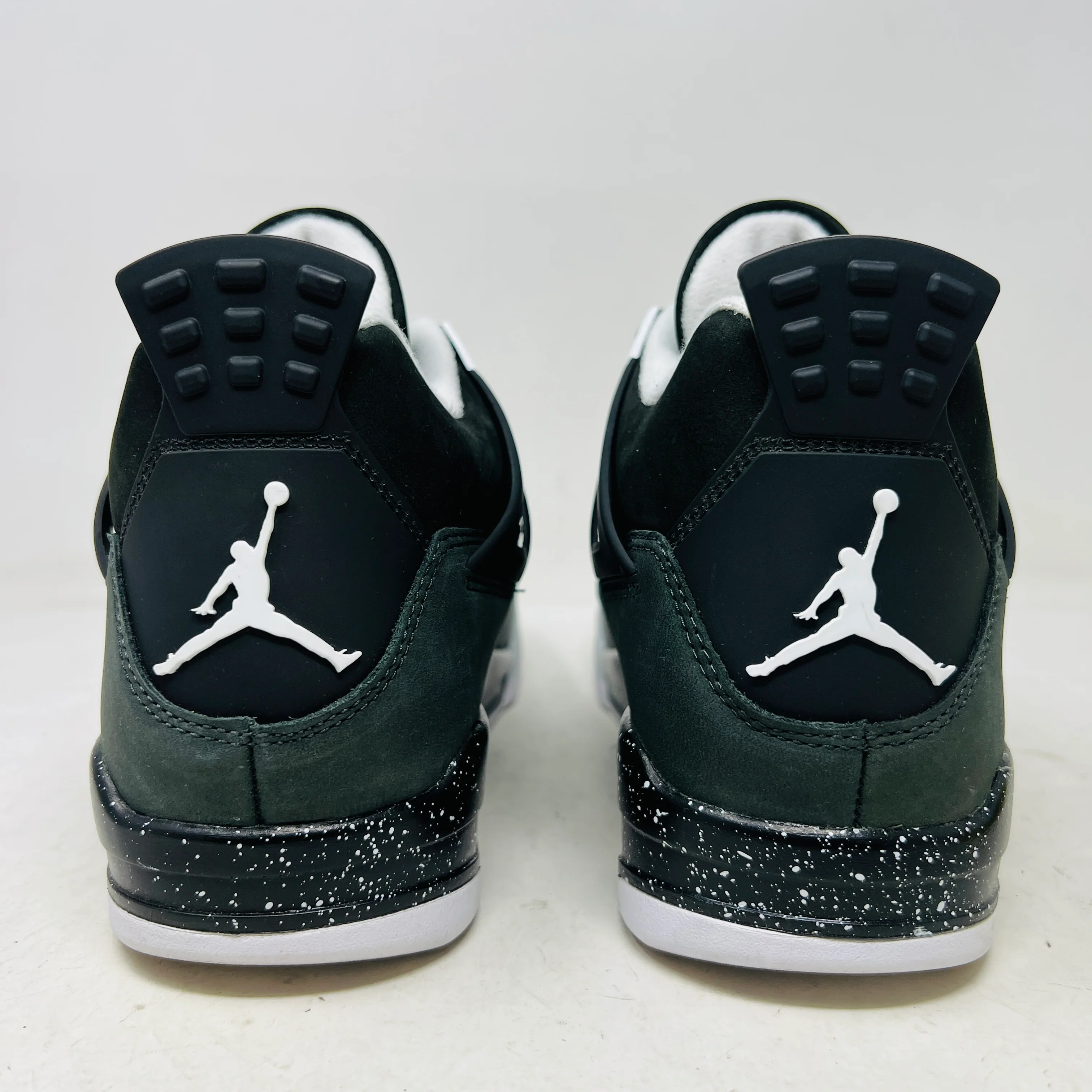 Jordan 4 Retro Fear (2024) - Image 5