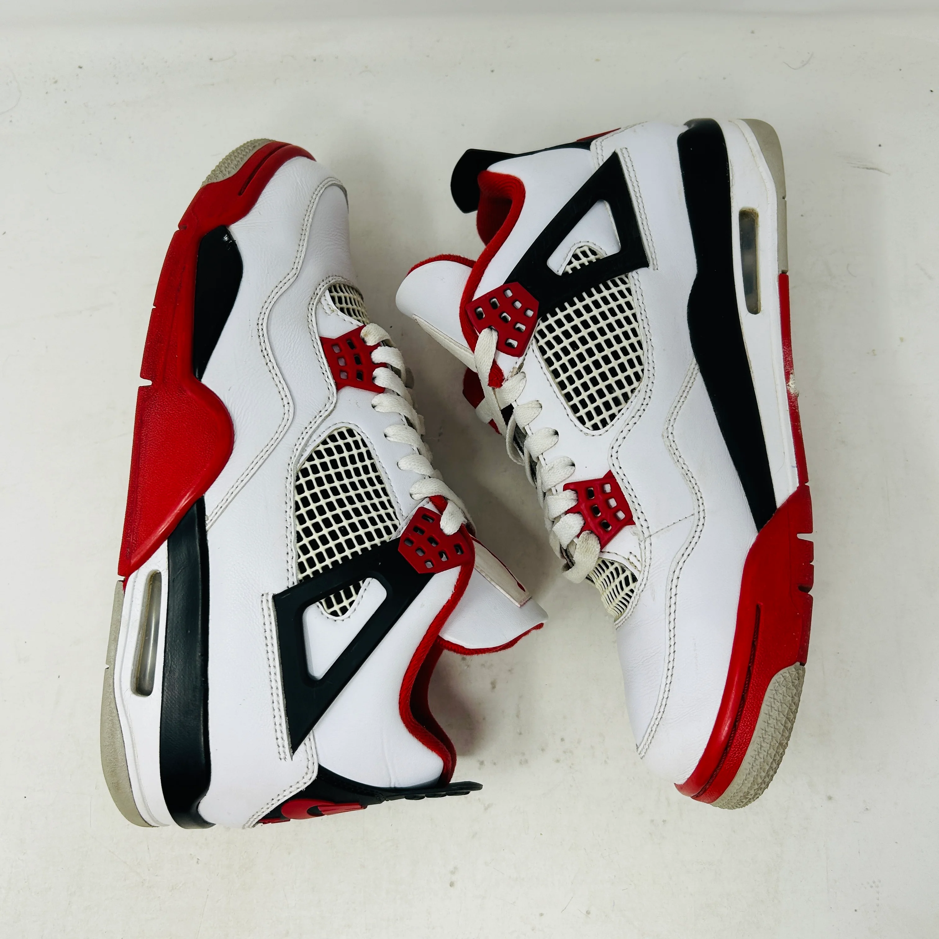 Jordan 4 Retro Fire Red (2020) - Image 4