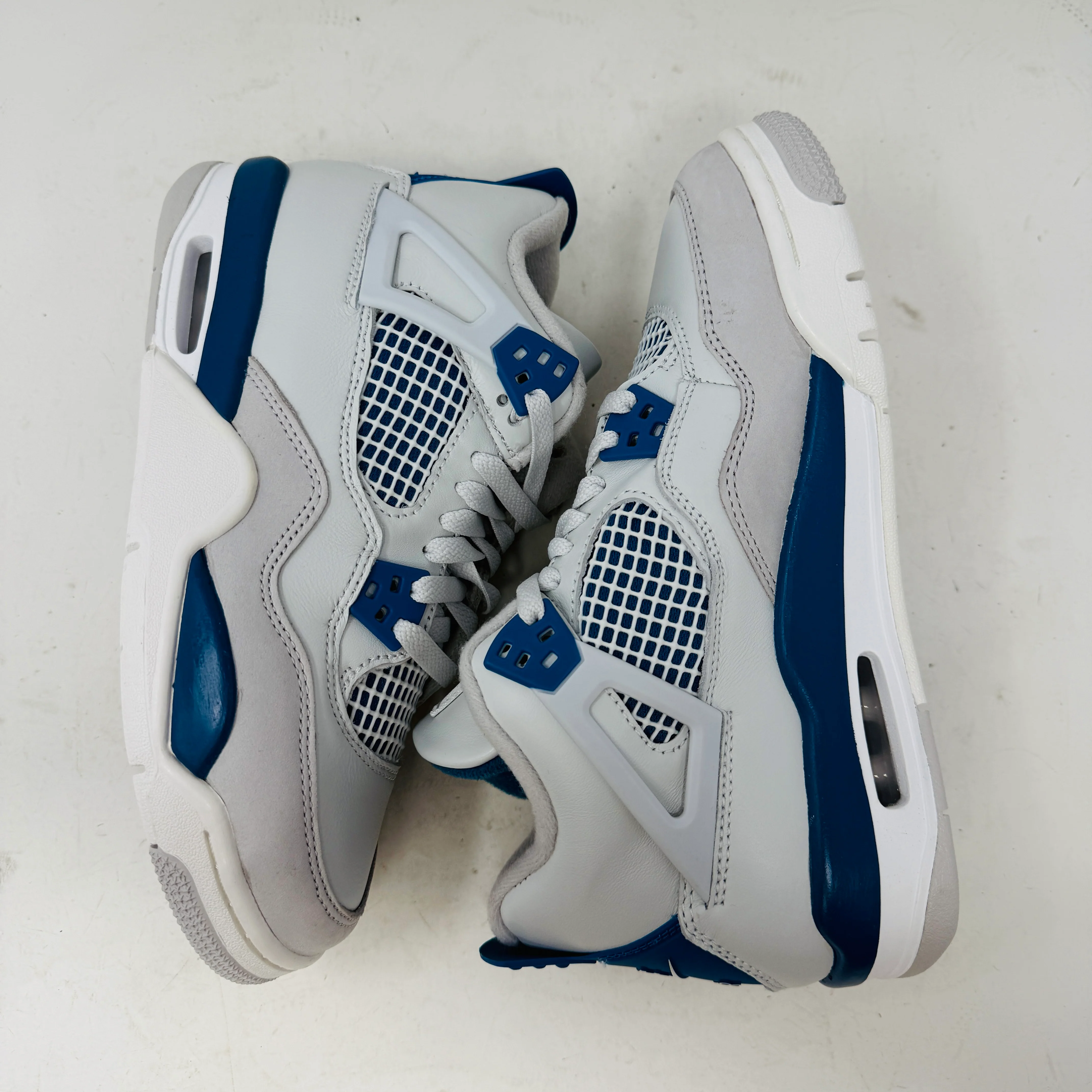 Jordan 4 Retro Military Blue (2024) (GS) - Image 3