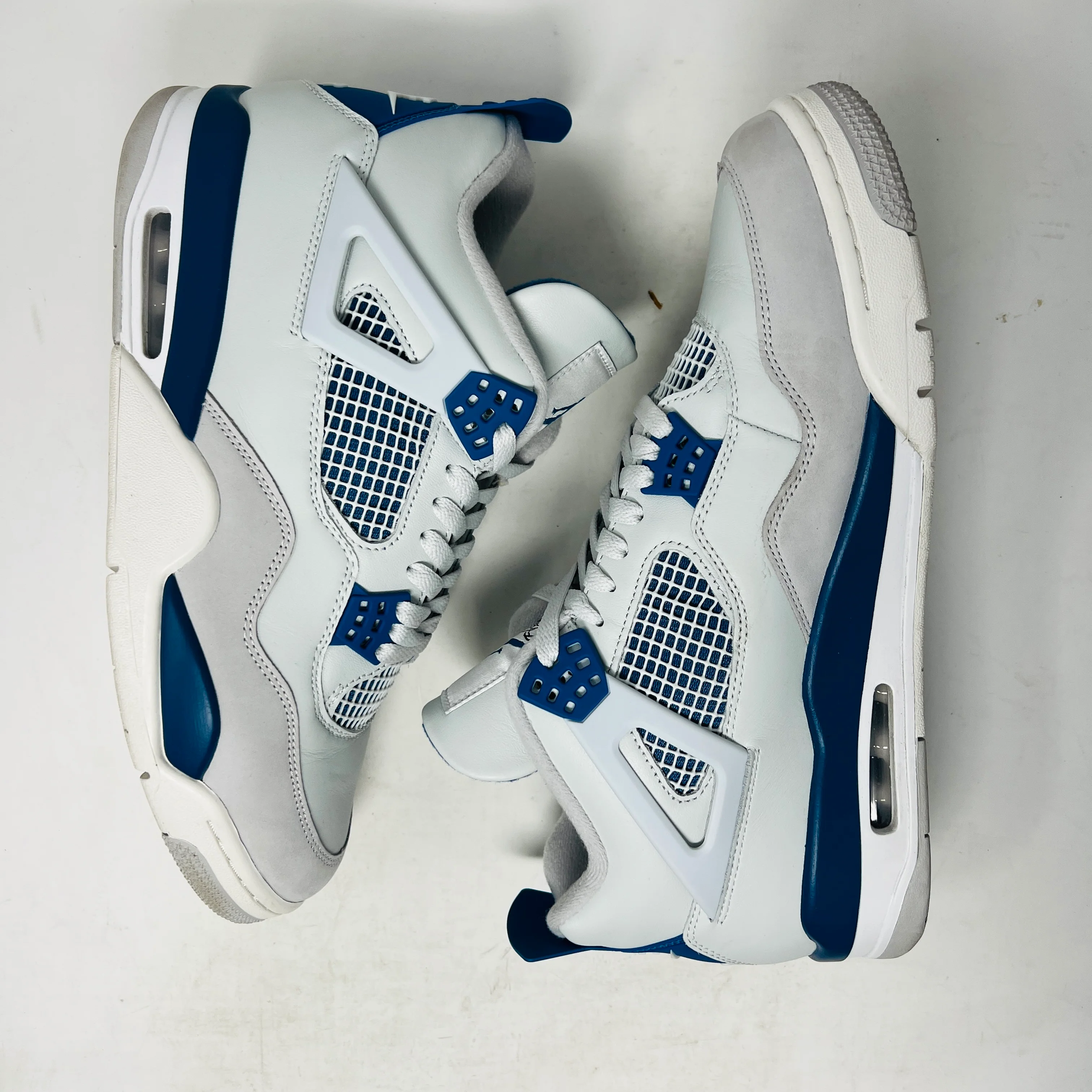 Jordan 4 Retro Military Blue (2024) - Image 3