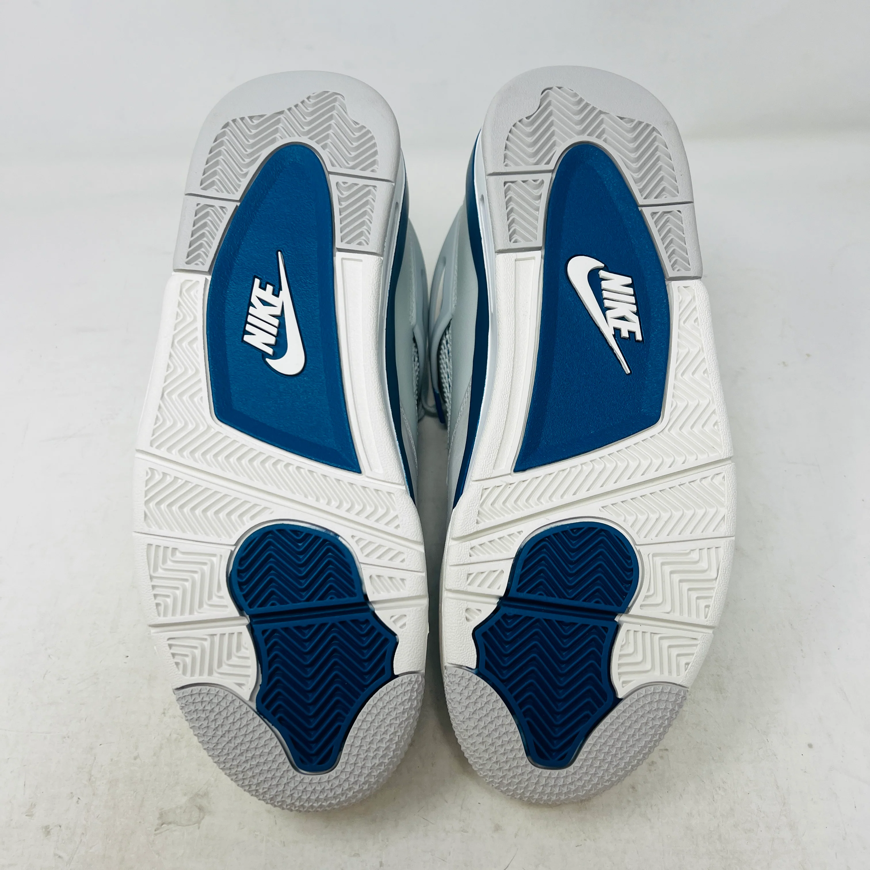 Jordan 4 Retro Military Blue (2024) - Image 6