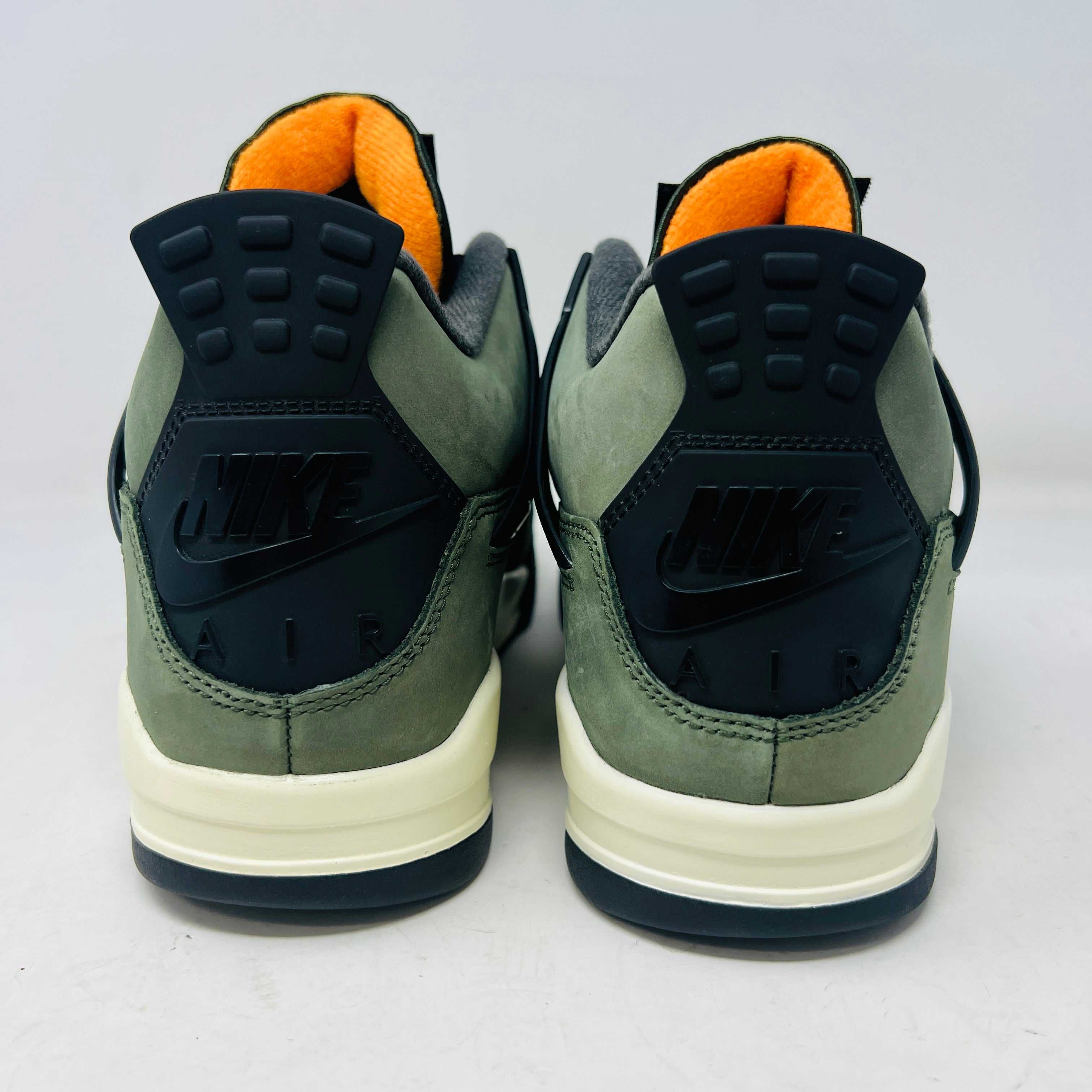 Jordan 4 Retro OG SP Undefeated (2025) - Image 5