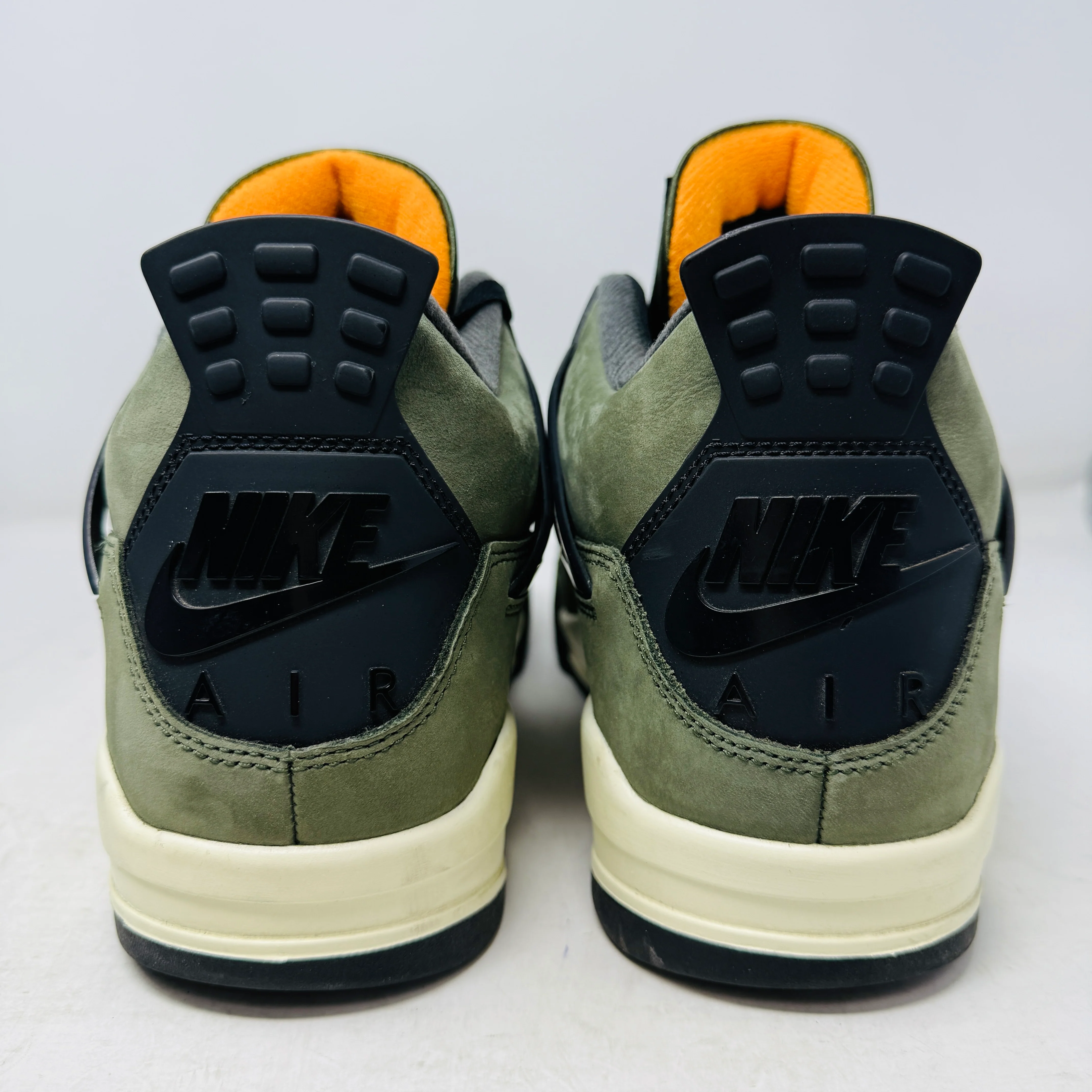 Jordan 4 Retro OG SP Undefeated (2025) - Image 5