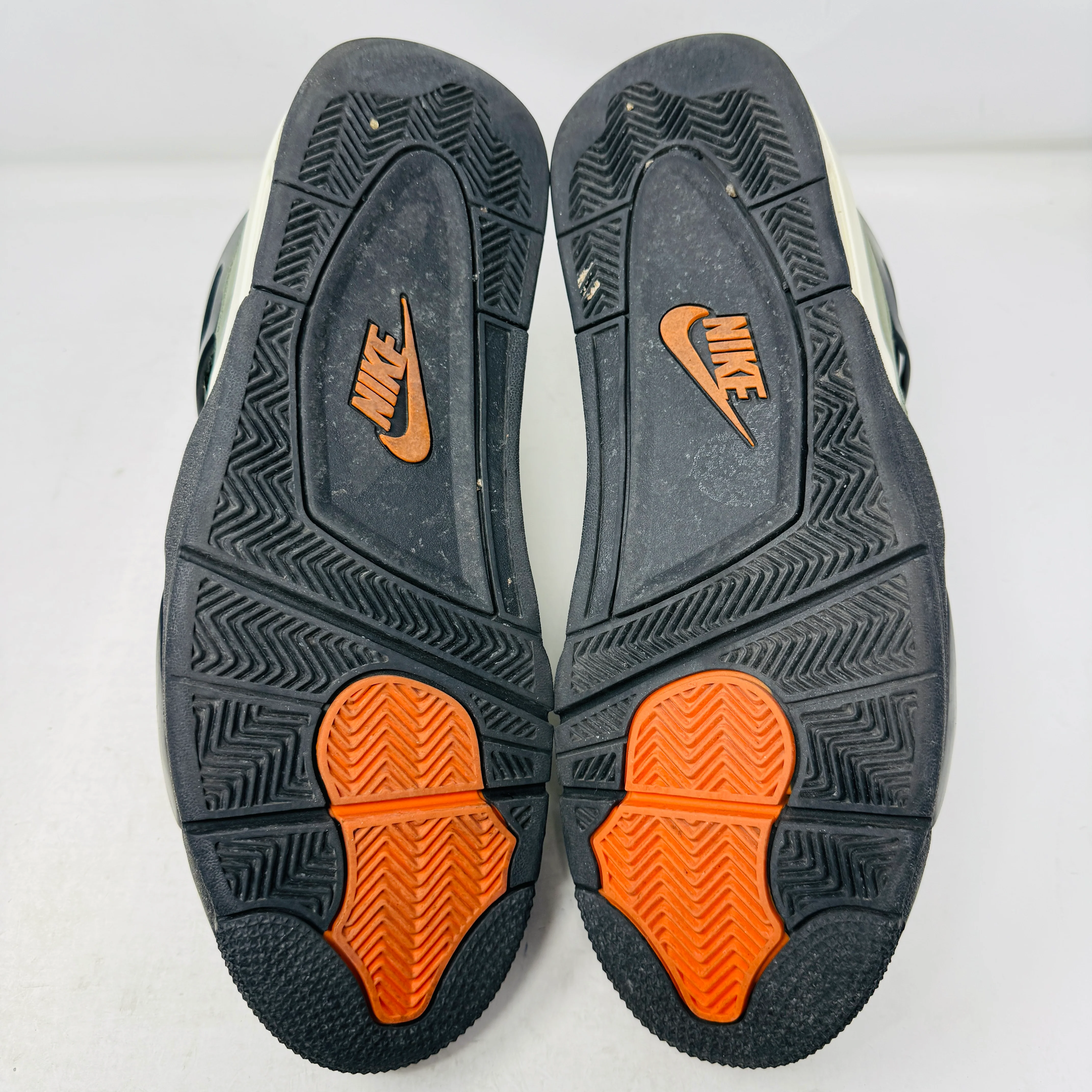 Jordan 4 Retro OG SP Undefeated (2025) - Image 6