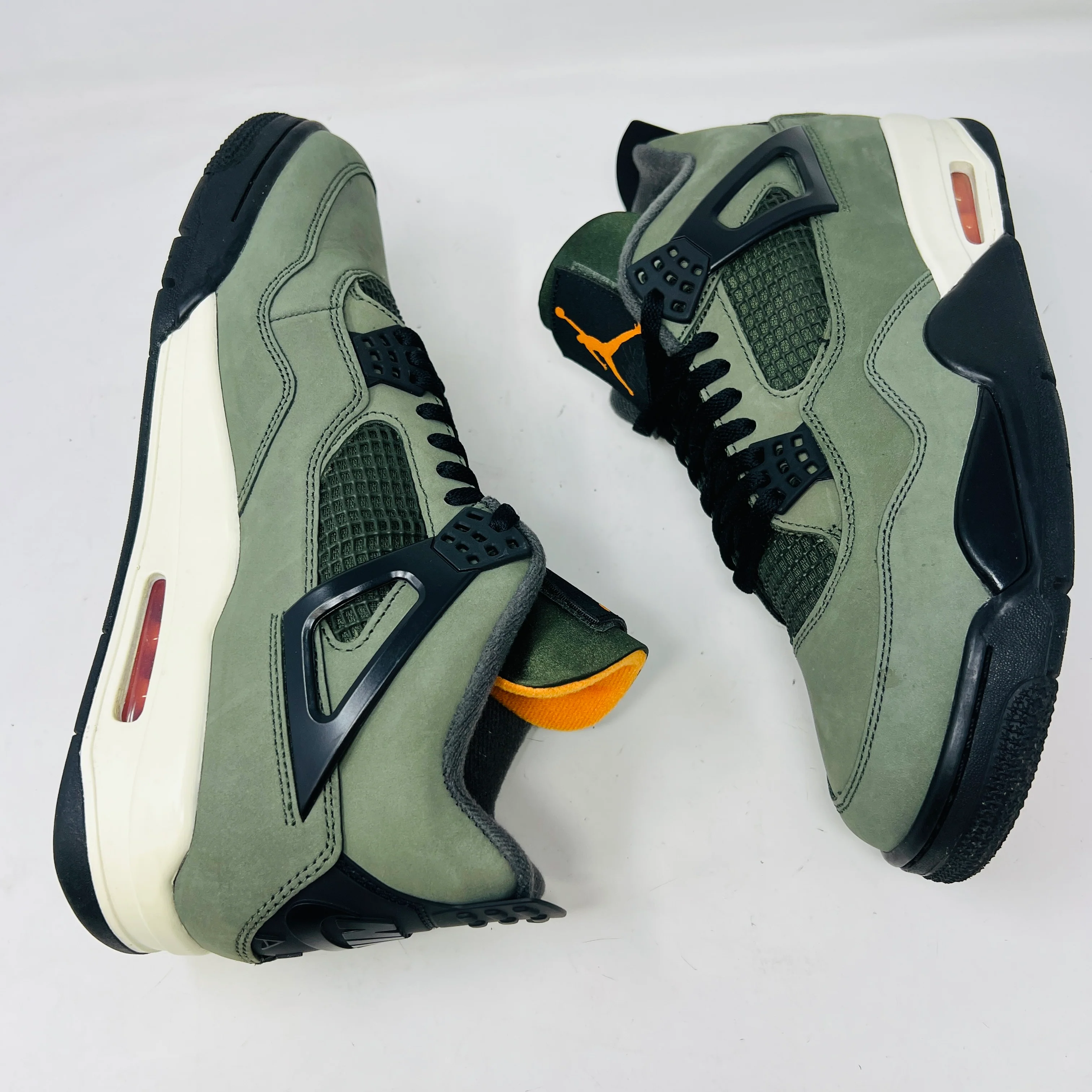 Jordan 4 Retro OG SP Undefeated (2025) - Image 4