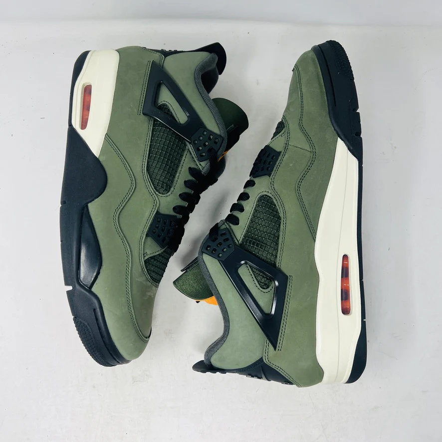 Jordan 4 Retro OG SP Undefeated (2025) - Image 3