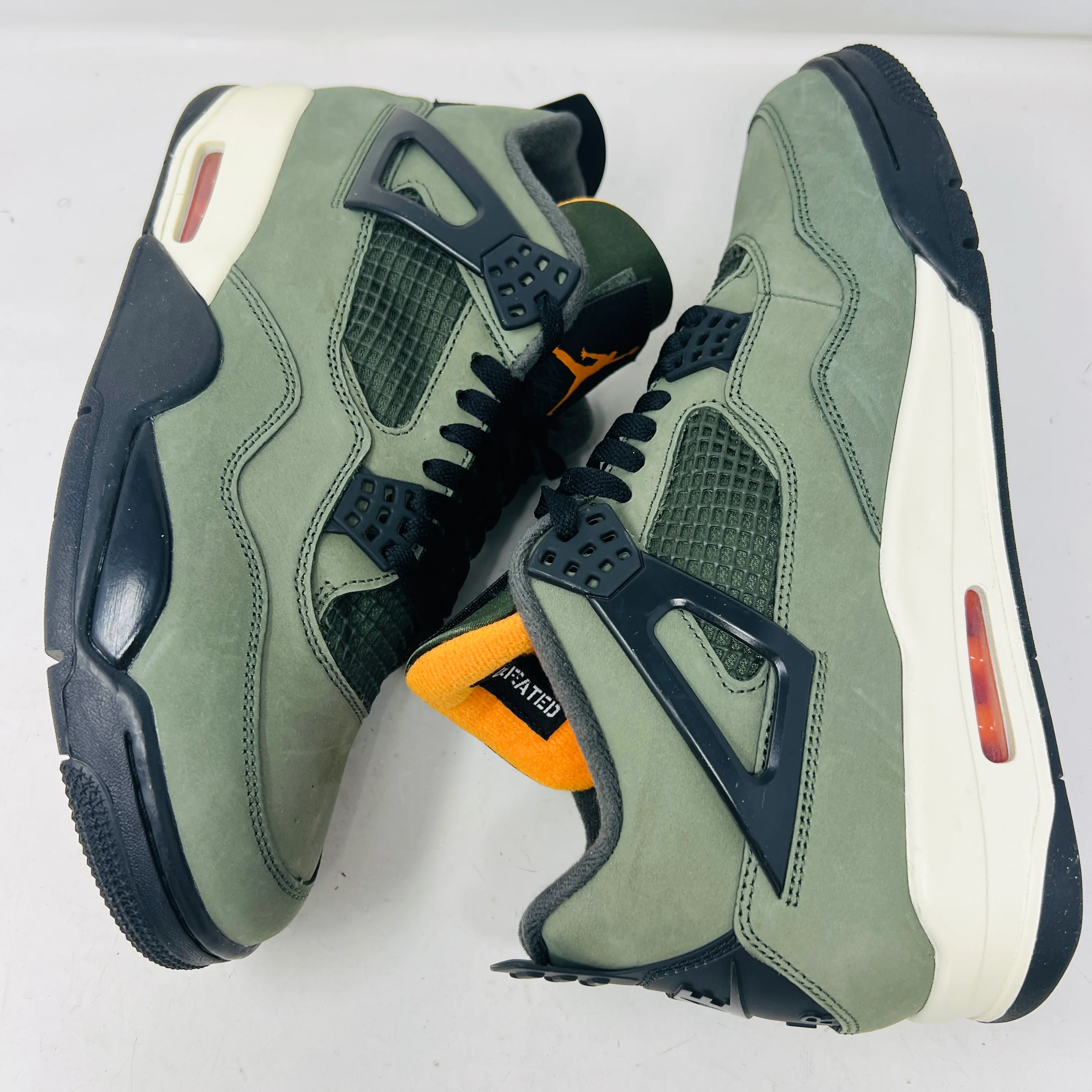 Jordan 4 Retro OG SP Undefeated (2025) - Image 4