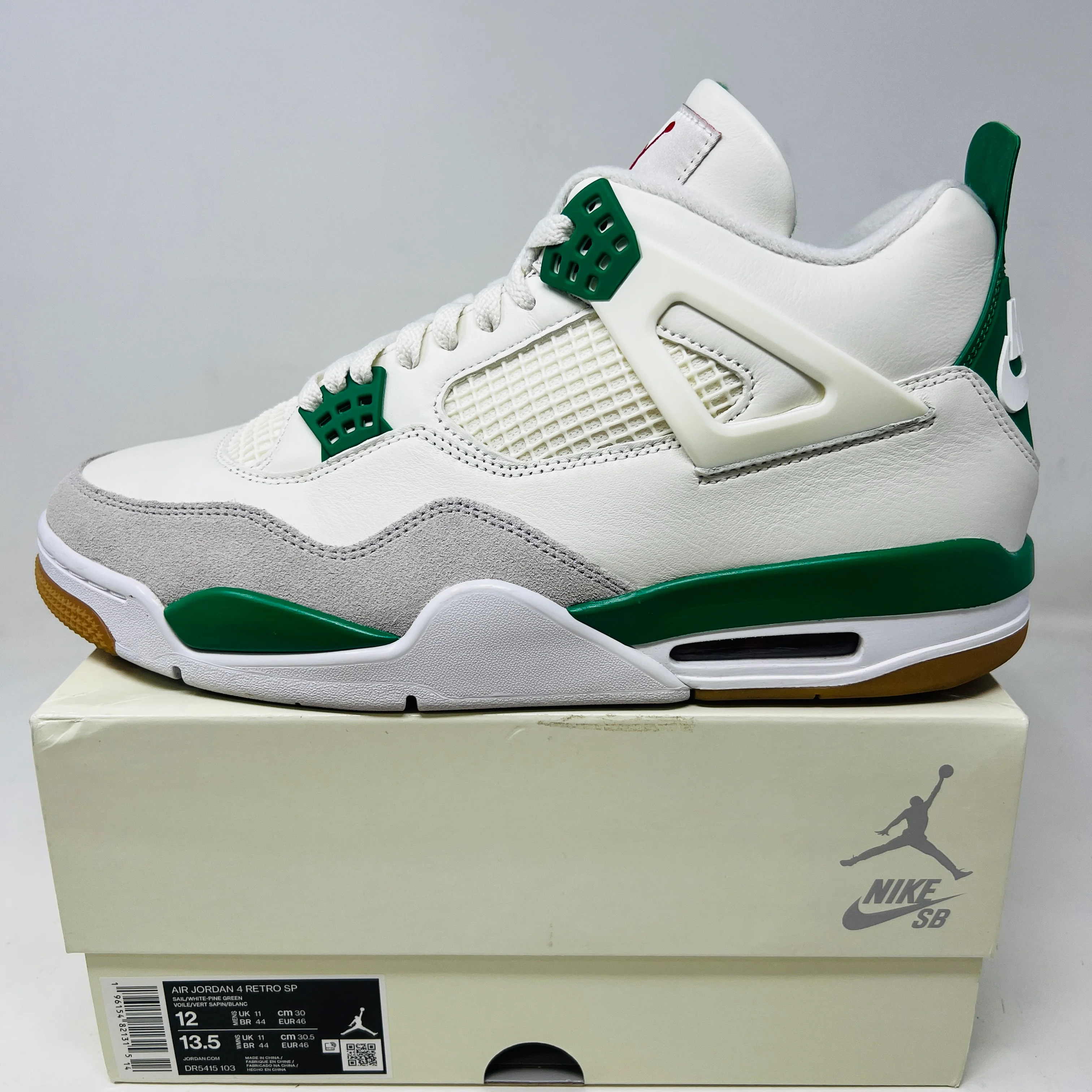 Jordan 4 Retro SB Pine Green