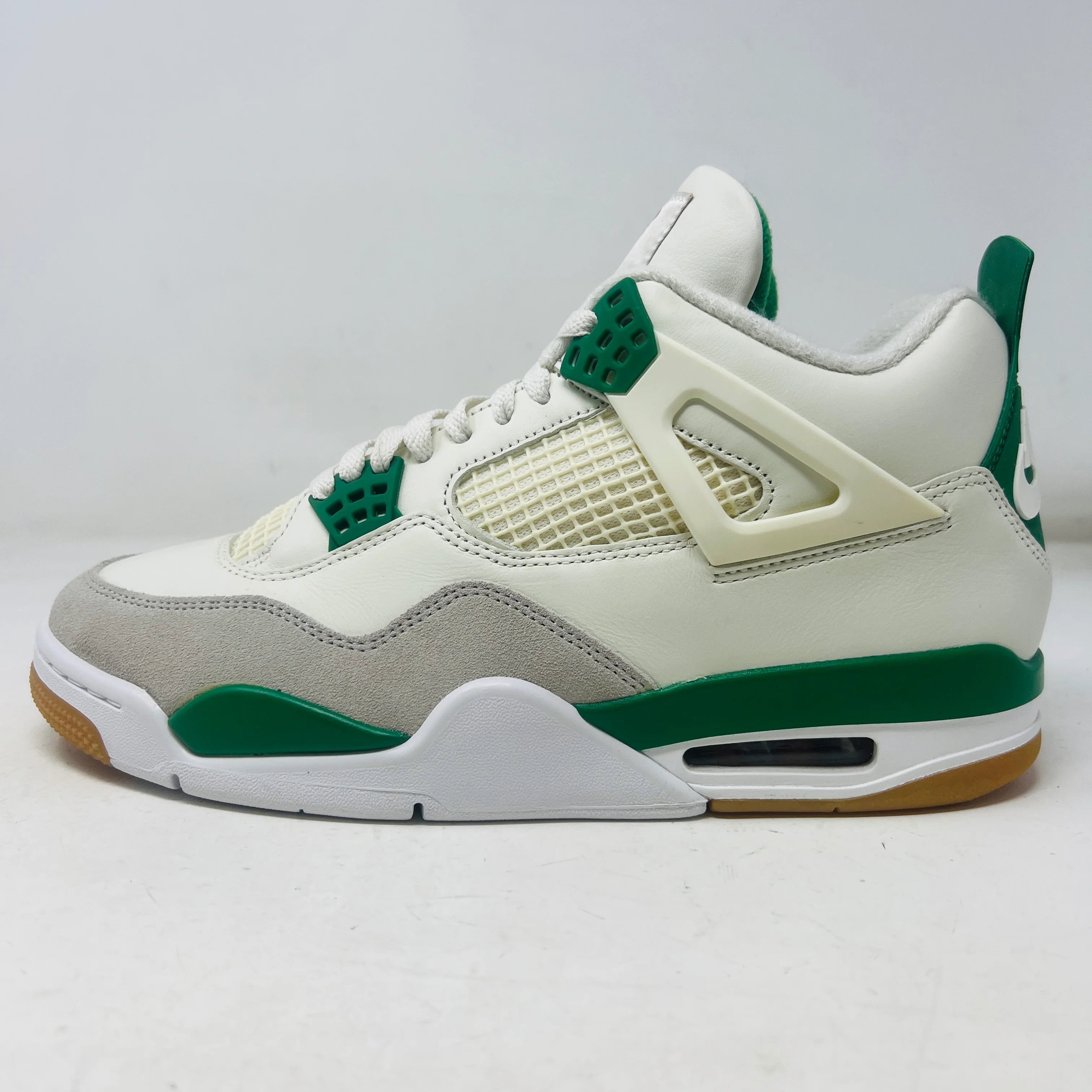 Jordan 4 Retro SB Pine Green