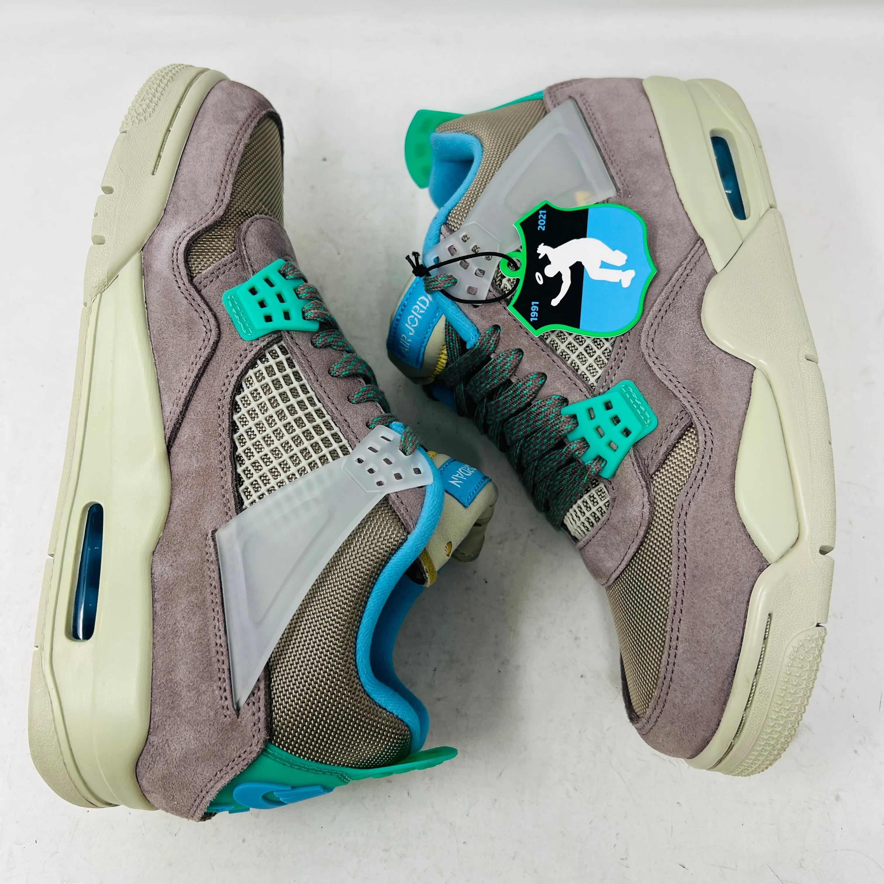 Jordan 4 Retro SP 30th Anniversary Union Taupe Haze - Image 3