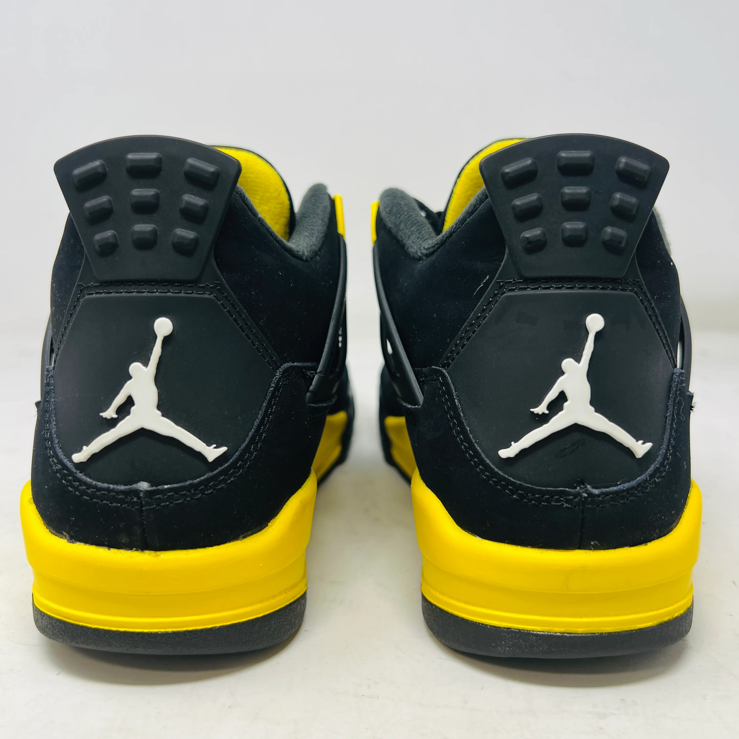 Jordan 4 Retro Thunder (2023) (GS) - Image 5