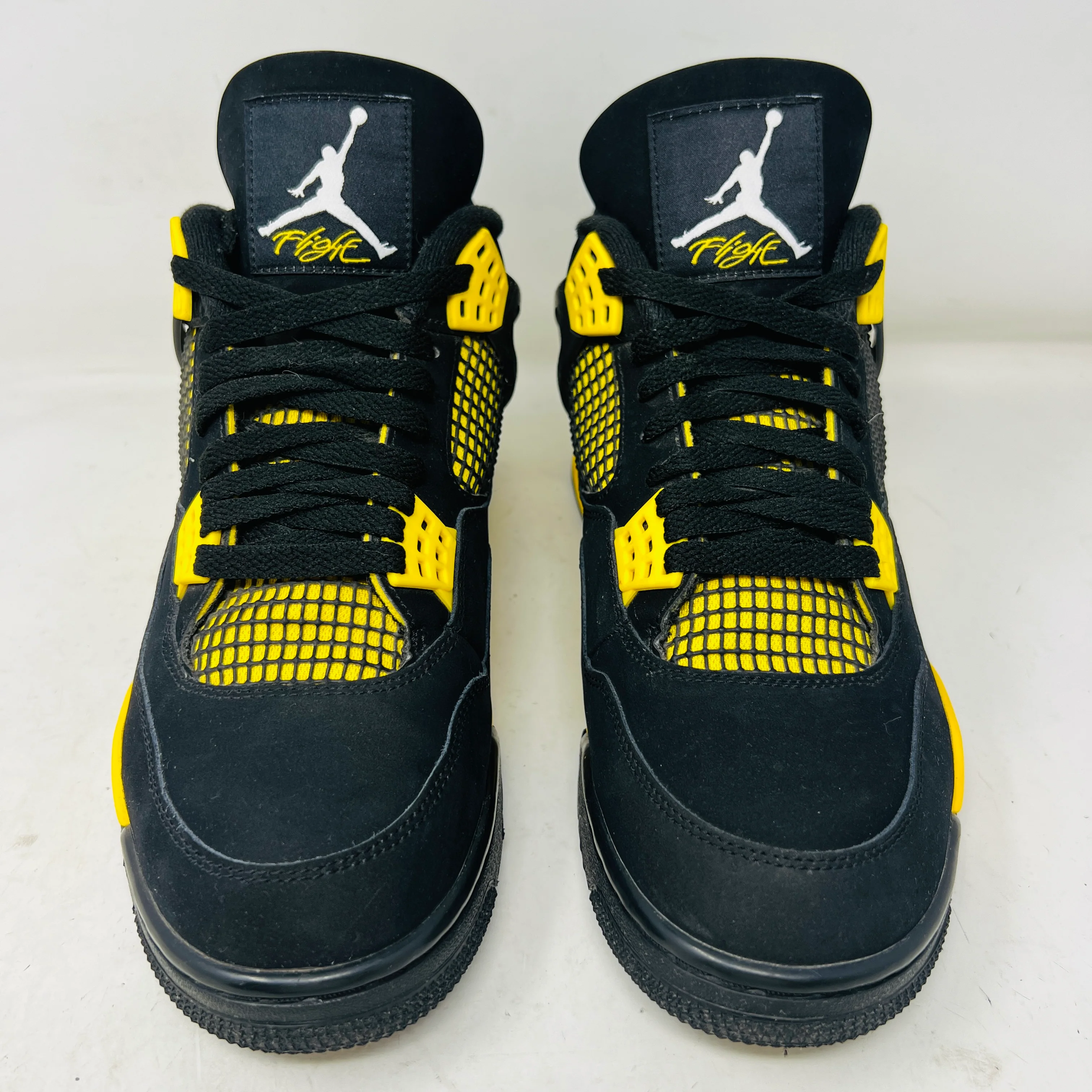 Jordan 4 Retro Thunder (2023) - Image 2