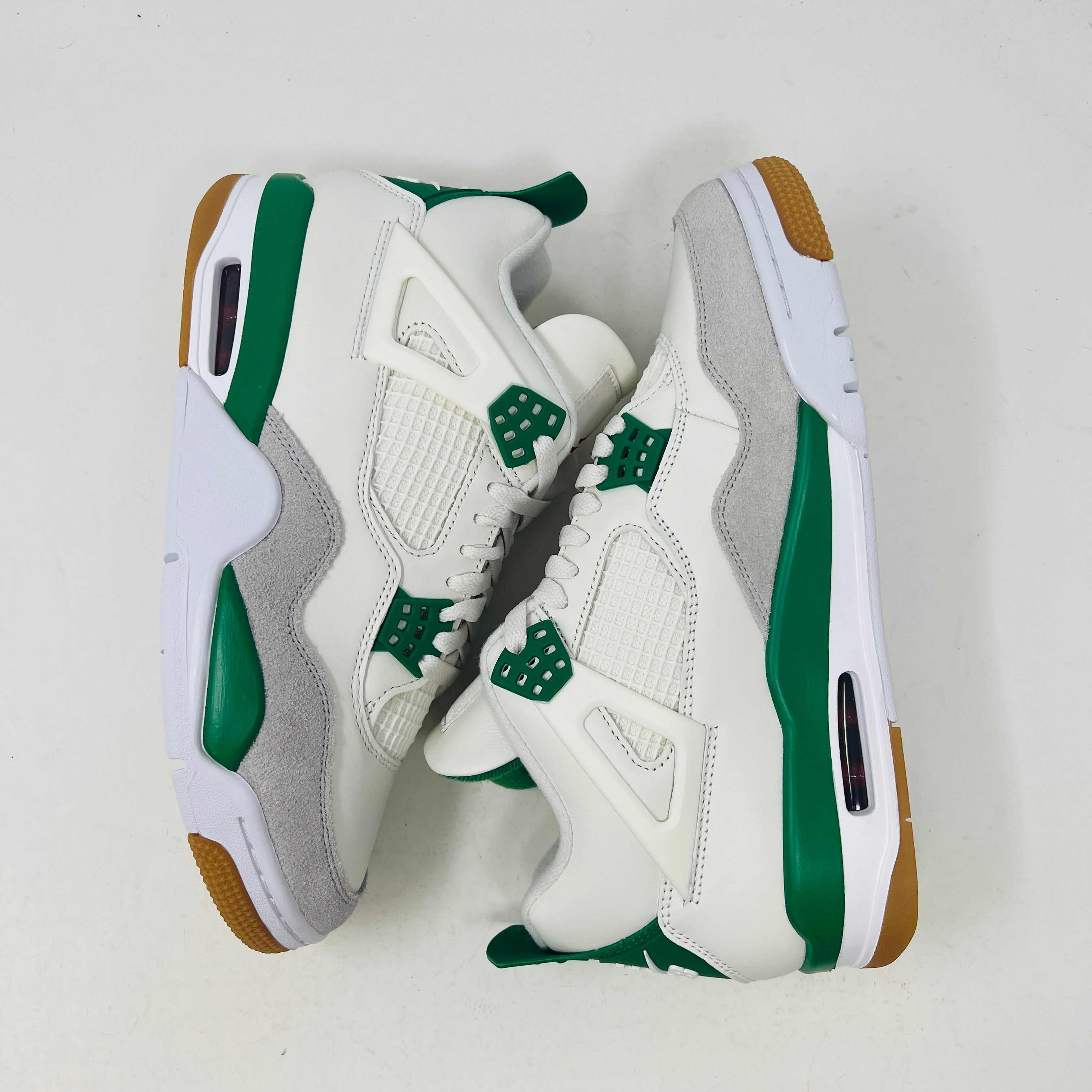 Jordan 4 SB Pine Green - Image 3