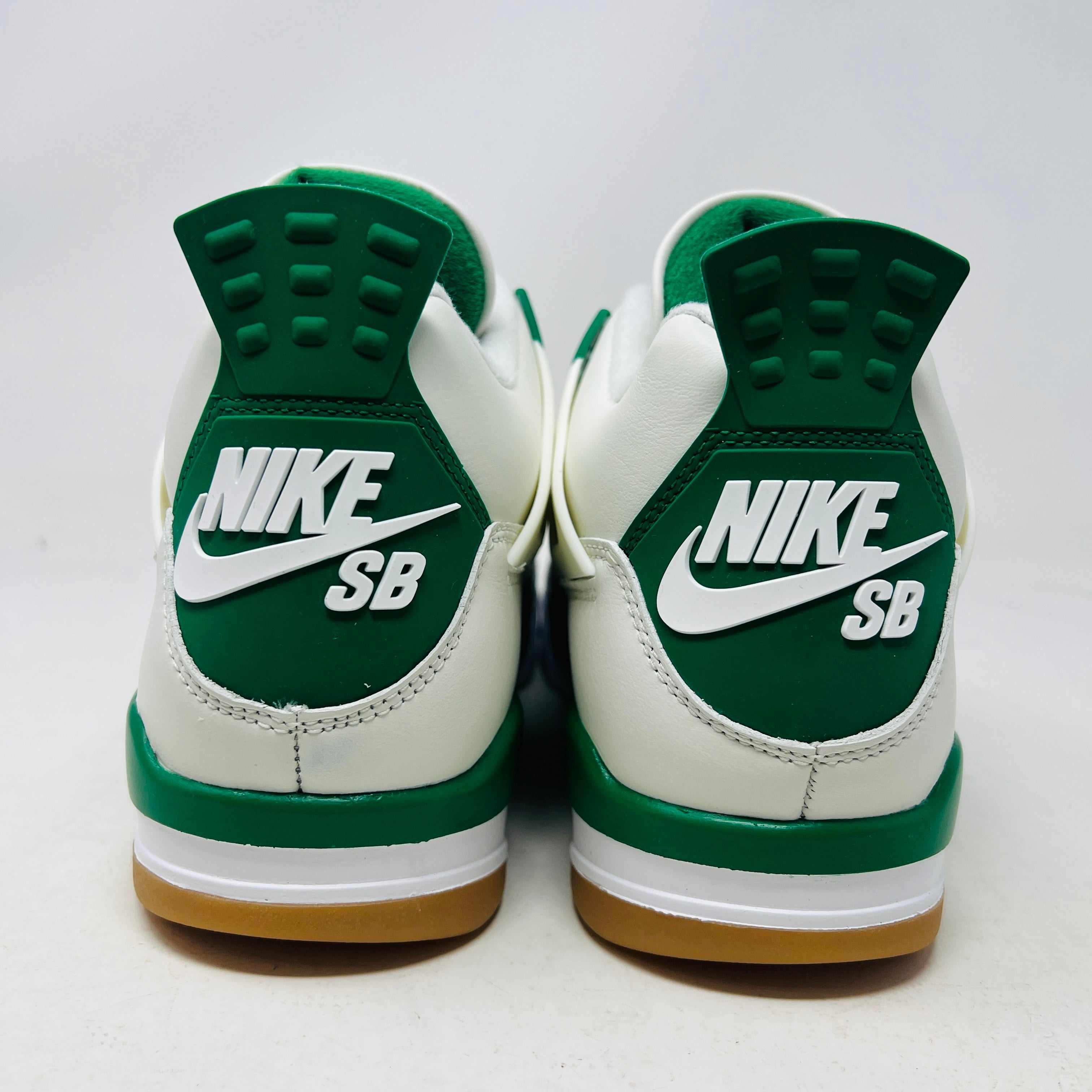 Jordan 4 SB Pine Green - Image 5