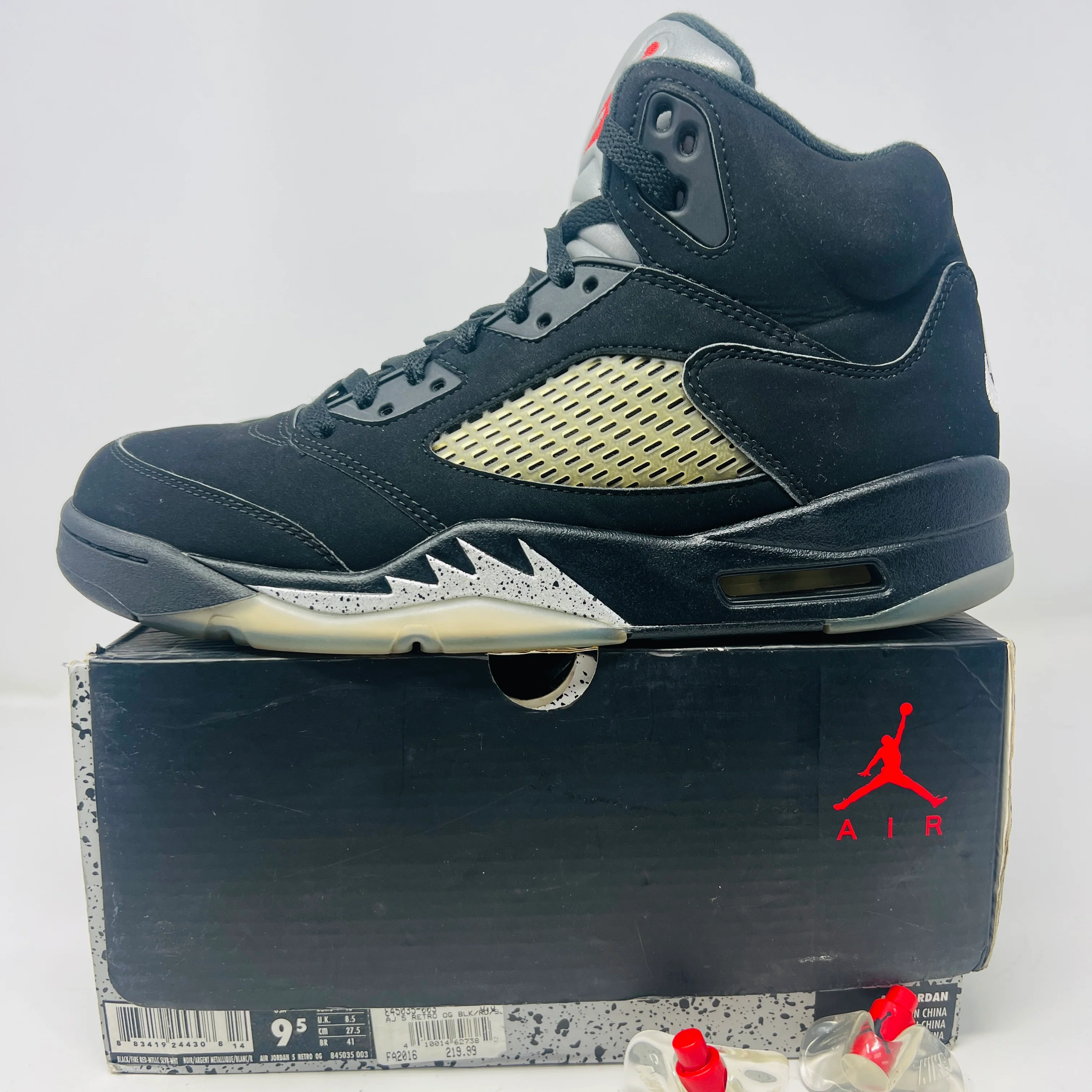 Jordan 5 Retro Black Metallic (2016)
