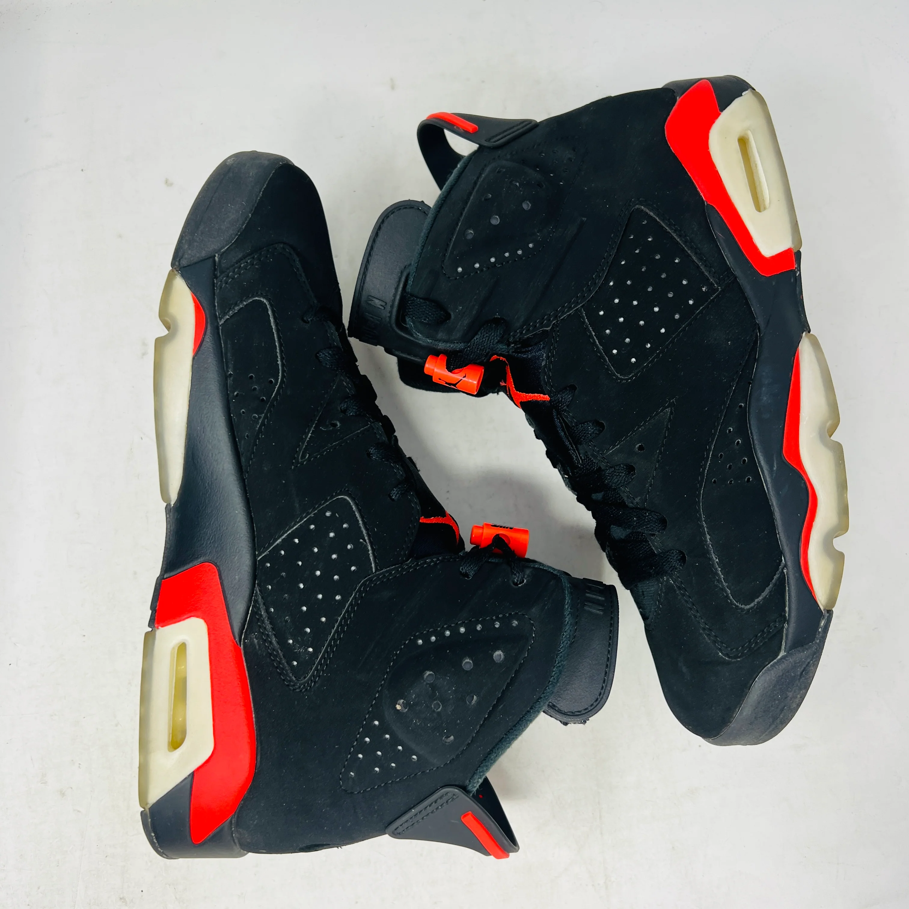 Jordan 6 Retro Black Infrared (2019) - Image 4