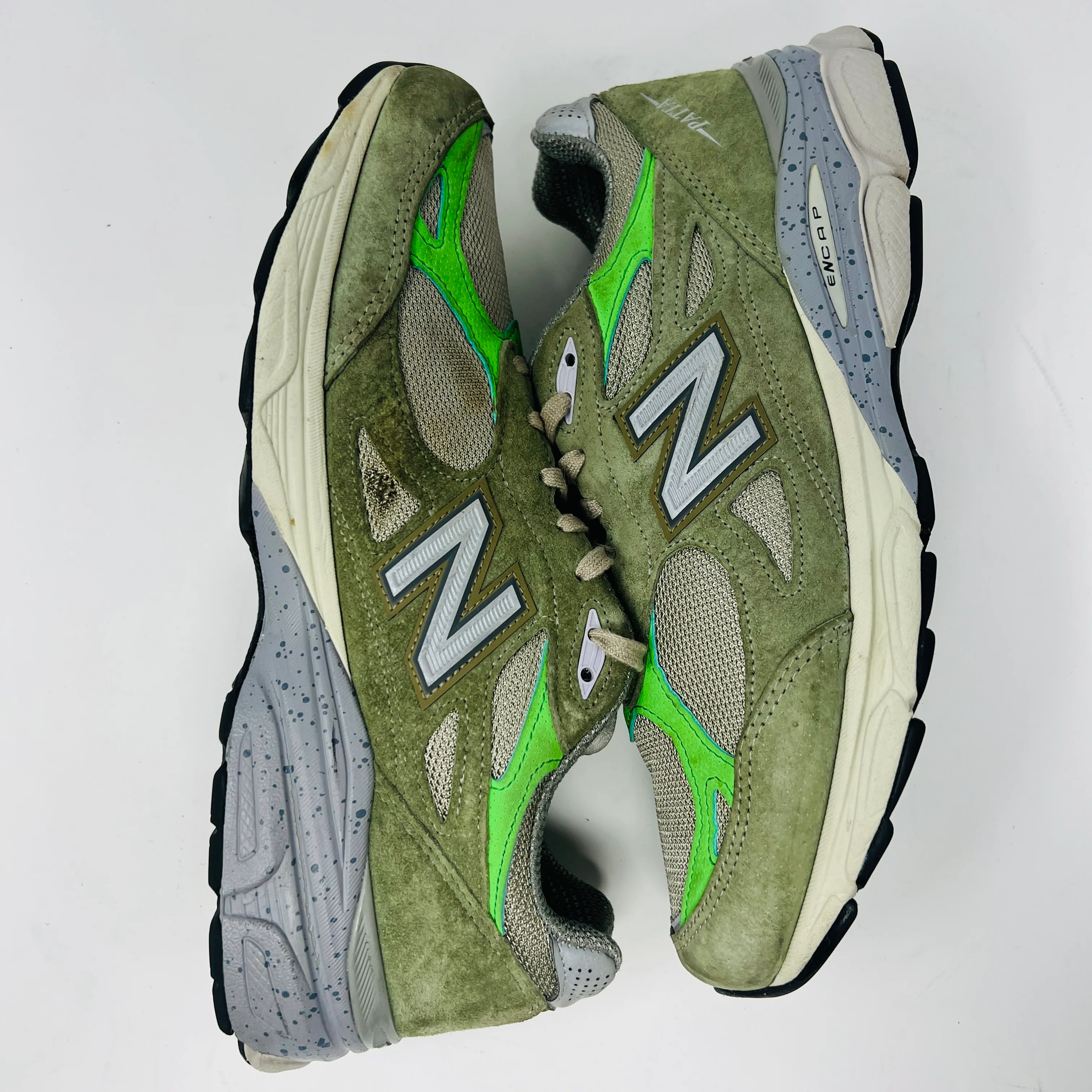 New Balance 990v3 MiUSA Patta Keep Your Family Close - Image 4