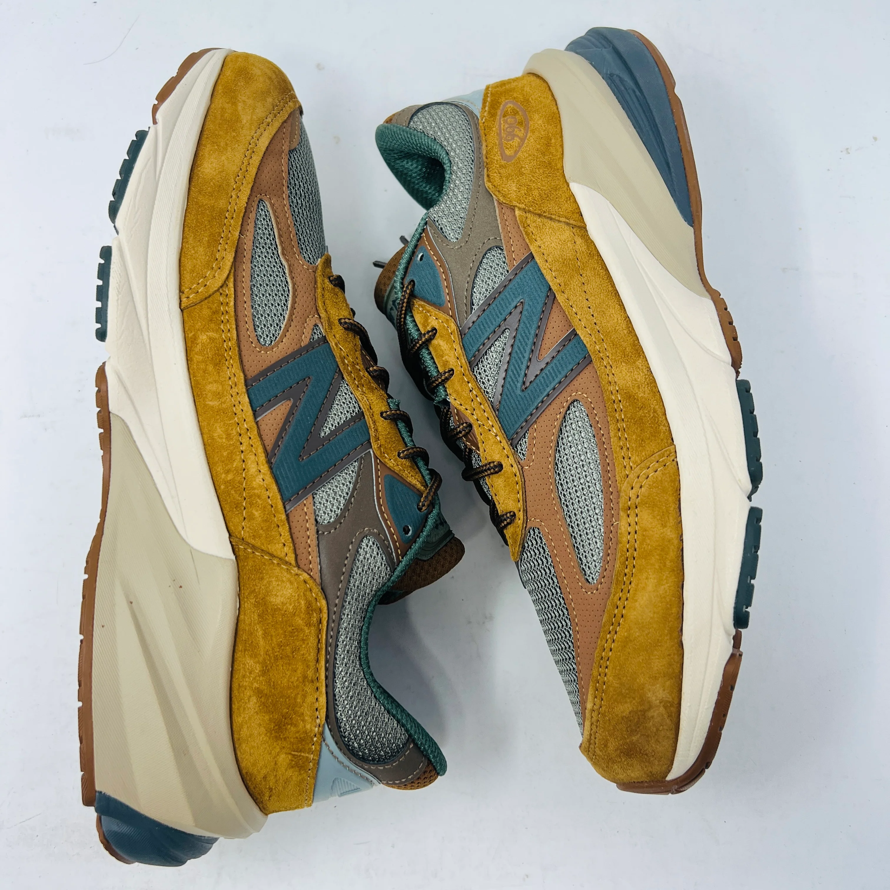 New Balance 990v6 Carhartt WIP Sculpture Center - Image 4