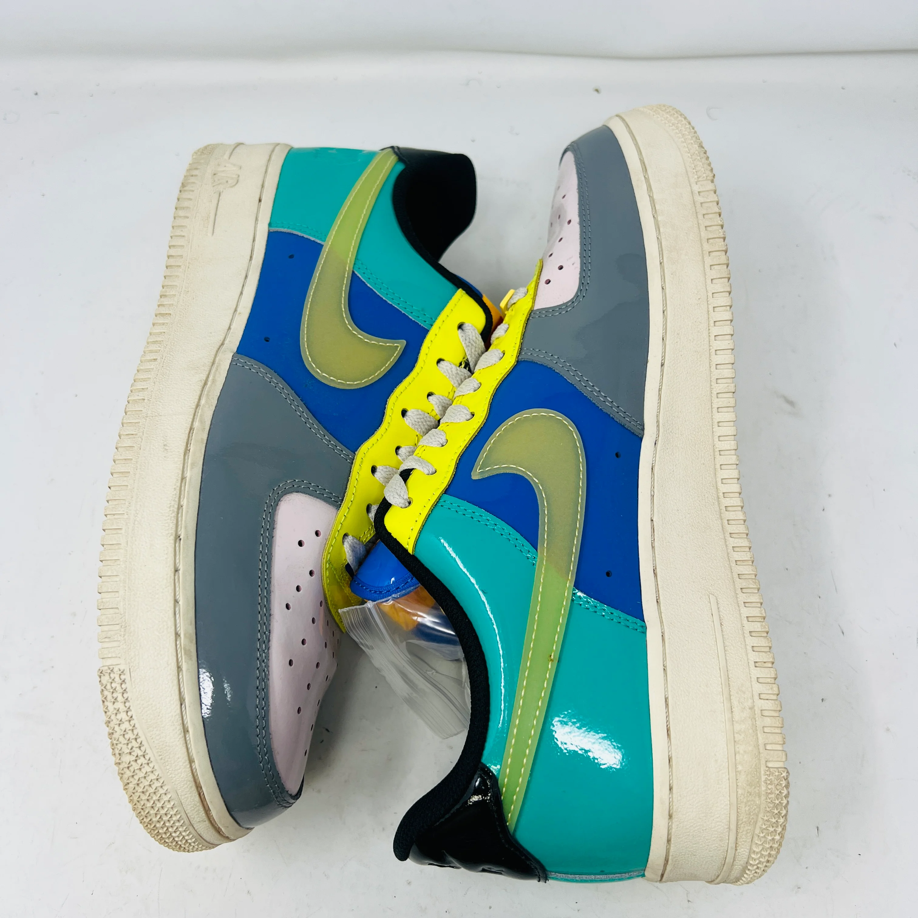 Nike Air Force 1 Low SP Undefeated Multi-Patent Community - Image 3