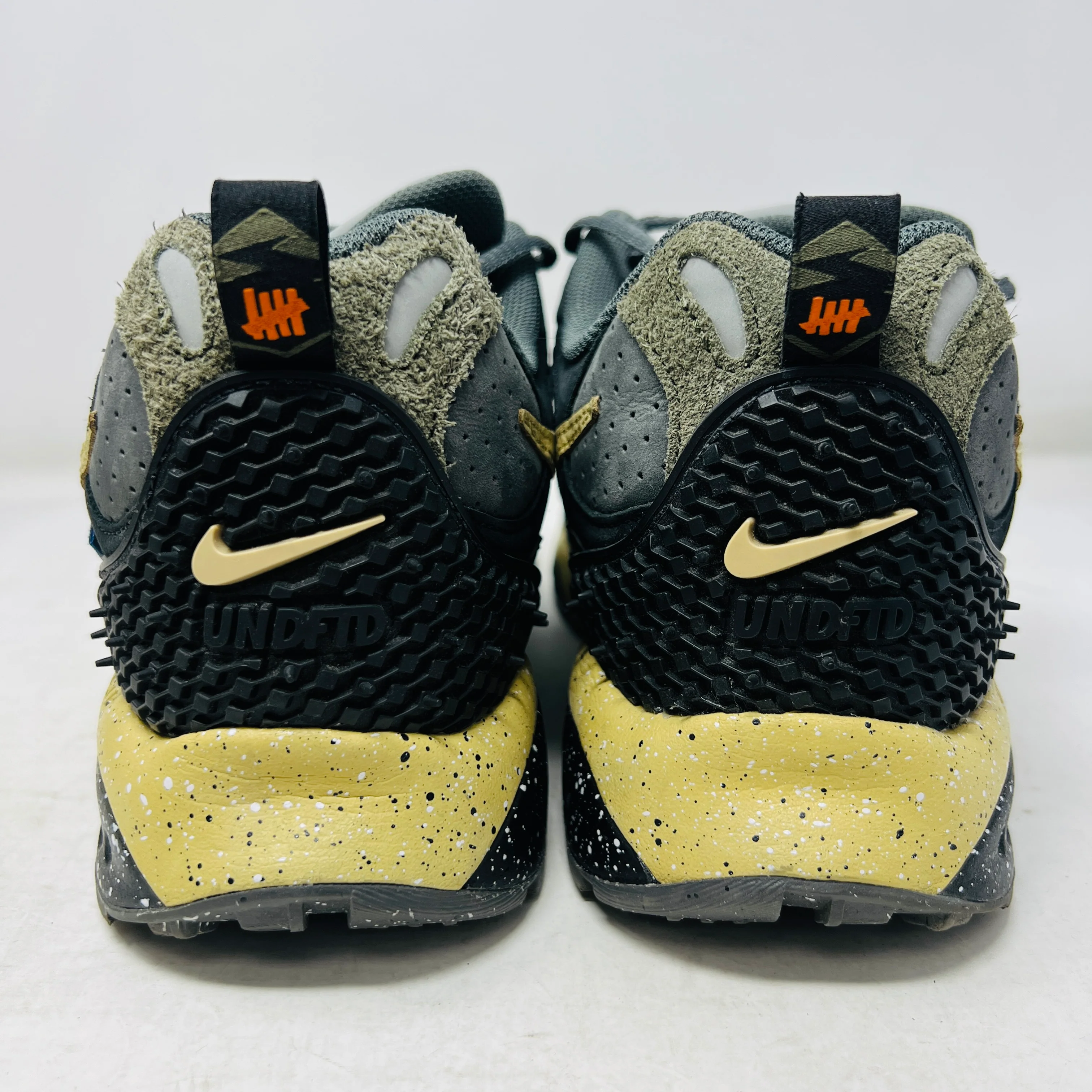 Nike Air Terra Humara Undefeated Cargo Khaki - Image 5
