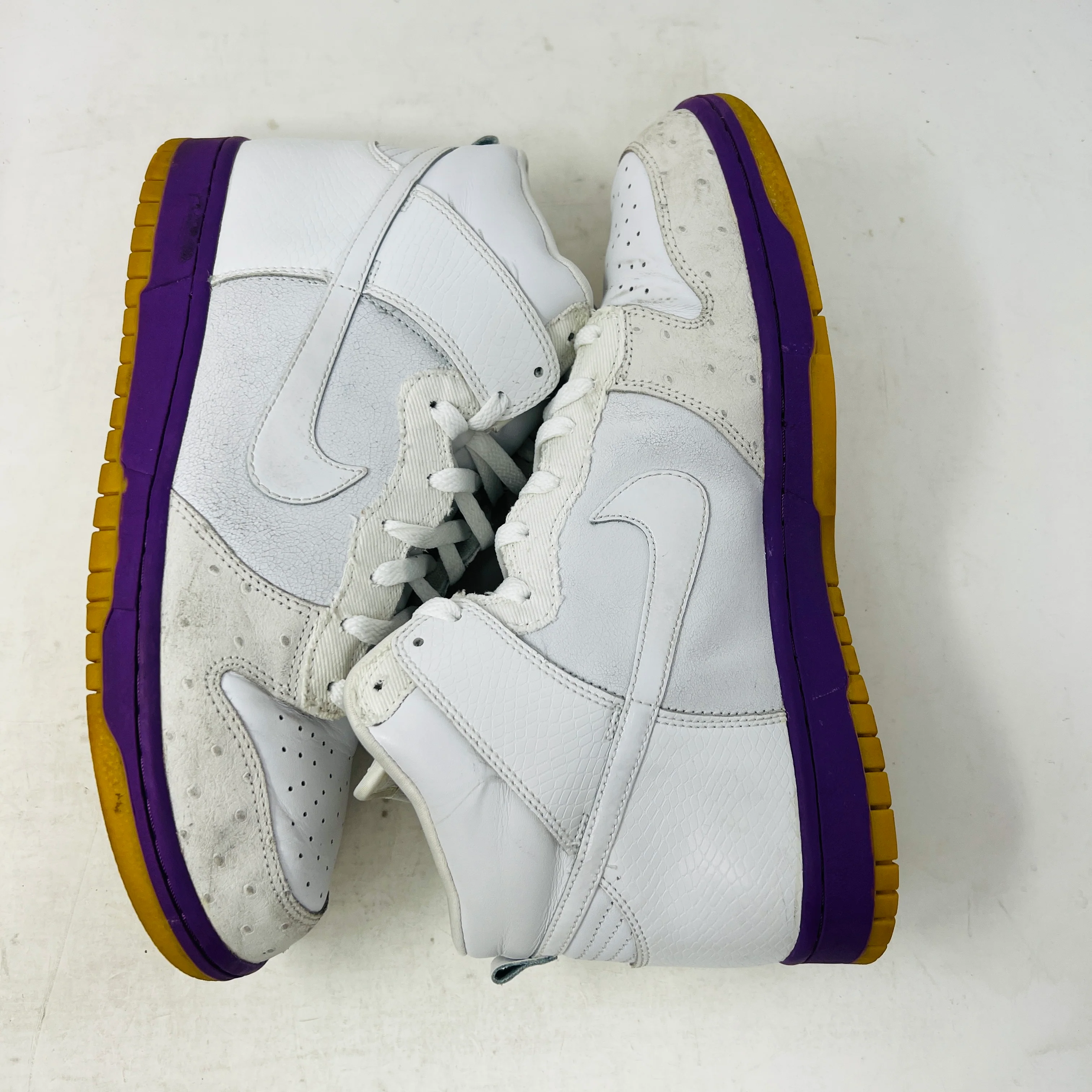 Nike Dunk High Deluxe 'White Hyacinth' - Image 3