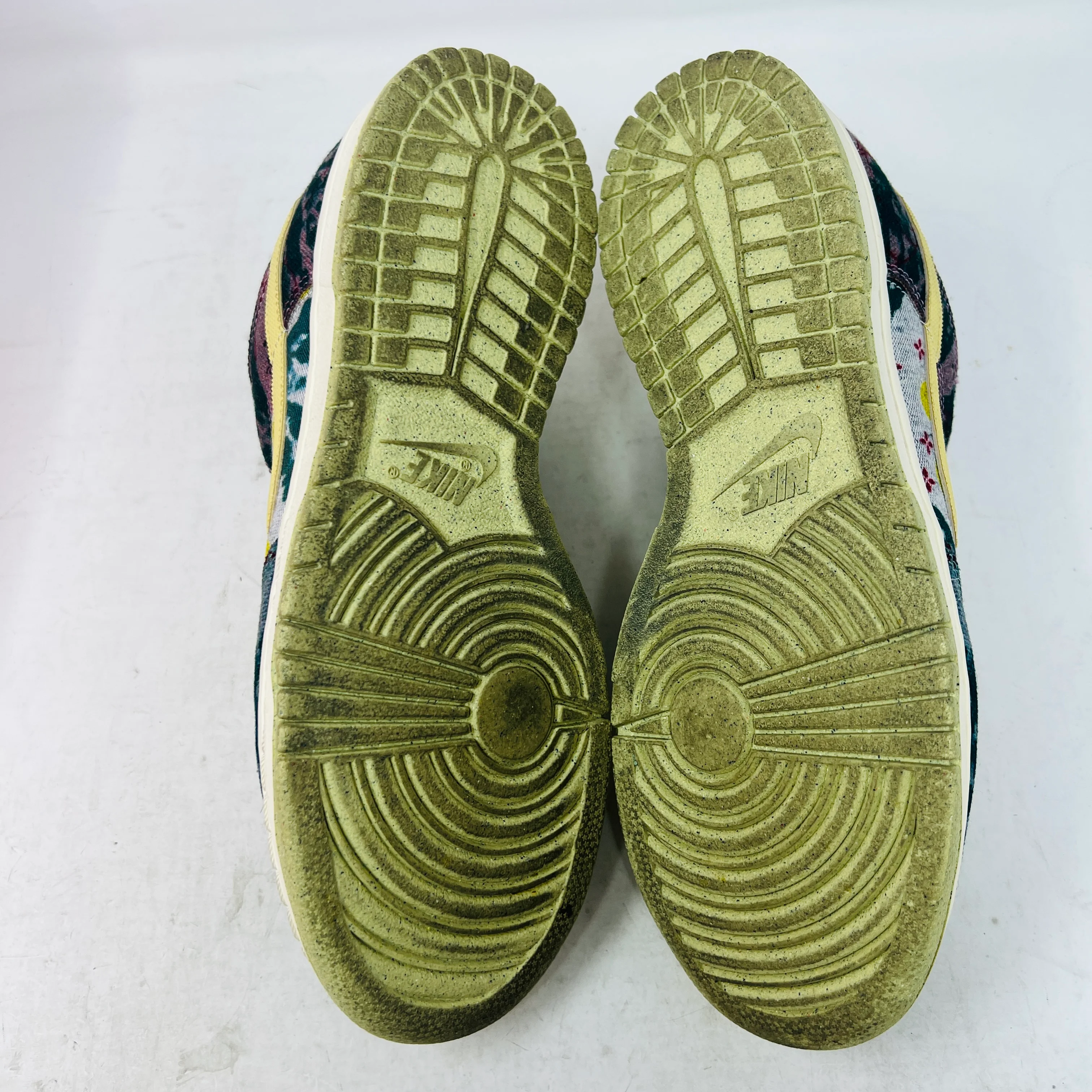 Nike Dunk Low Community Garden - Image 6