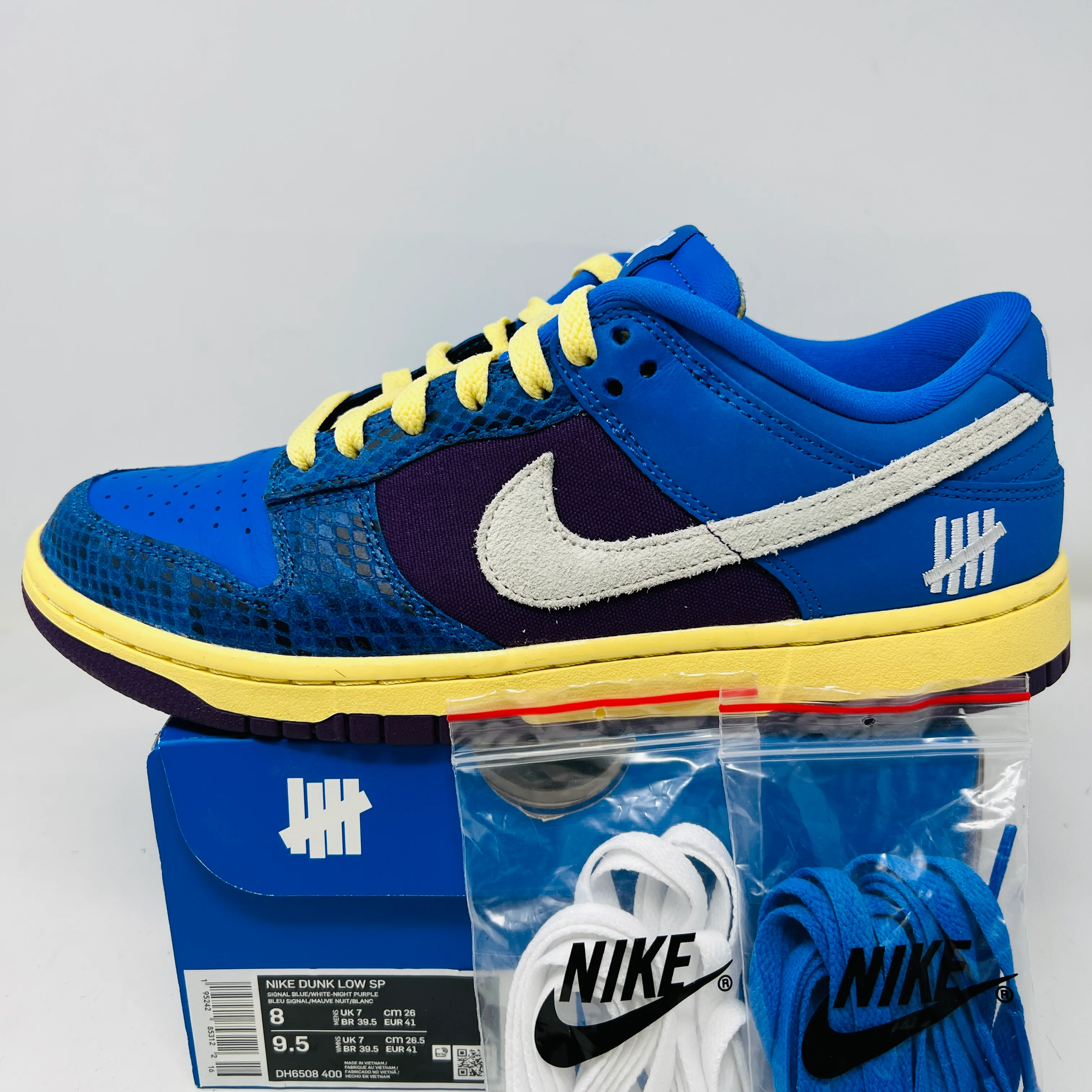 Nike Dunk Low Undefeated 5 On It Dunk vs. AF1