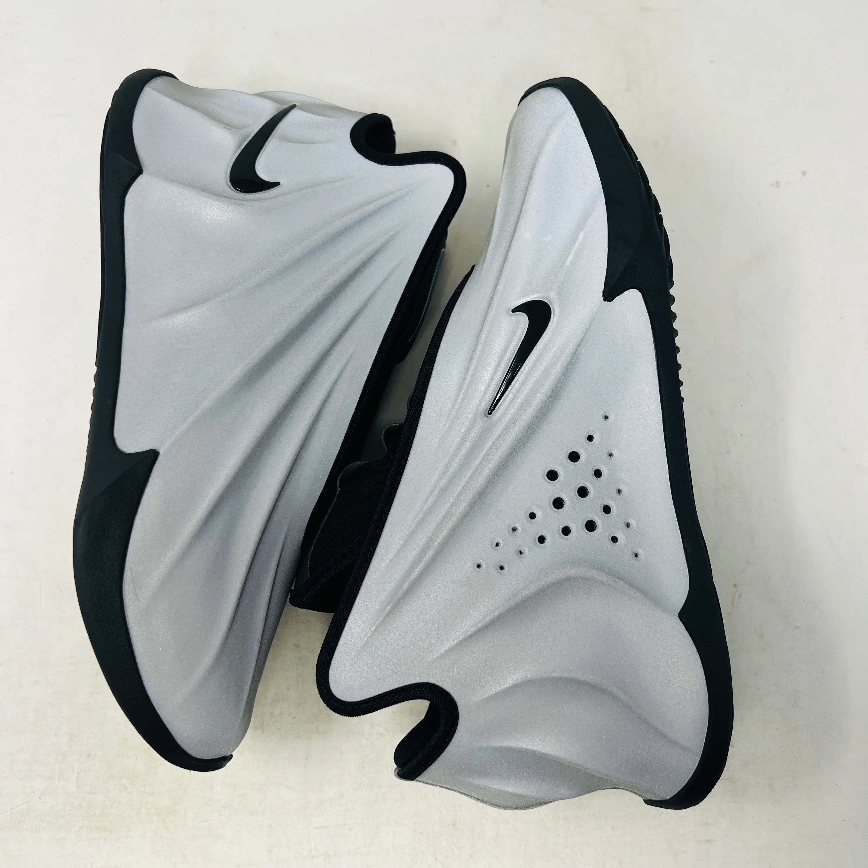 Nike GT Future Metallic Silver - Image 3