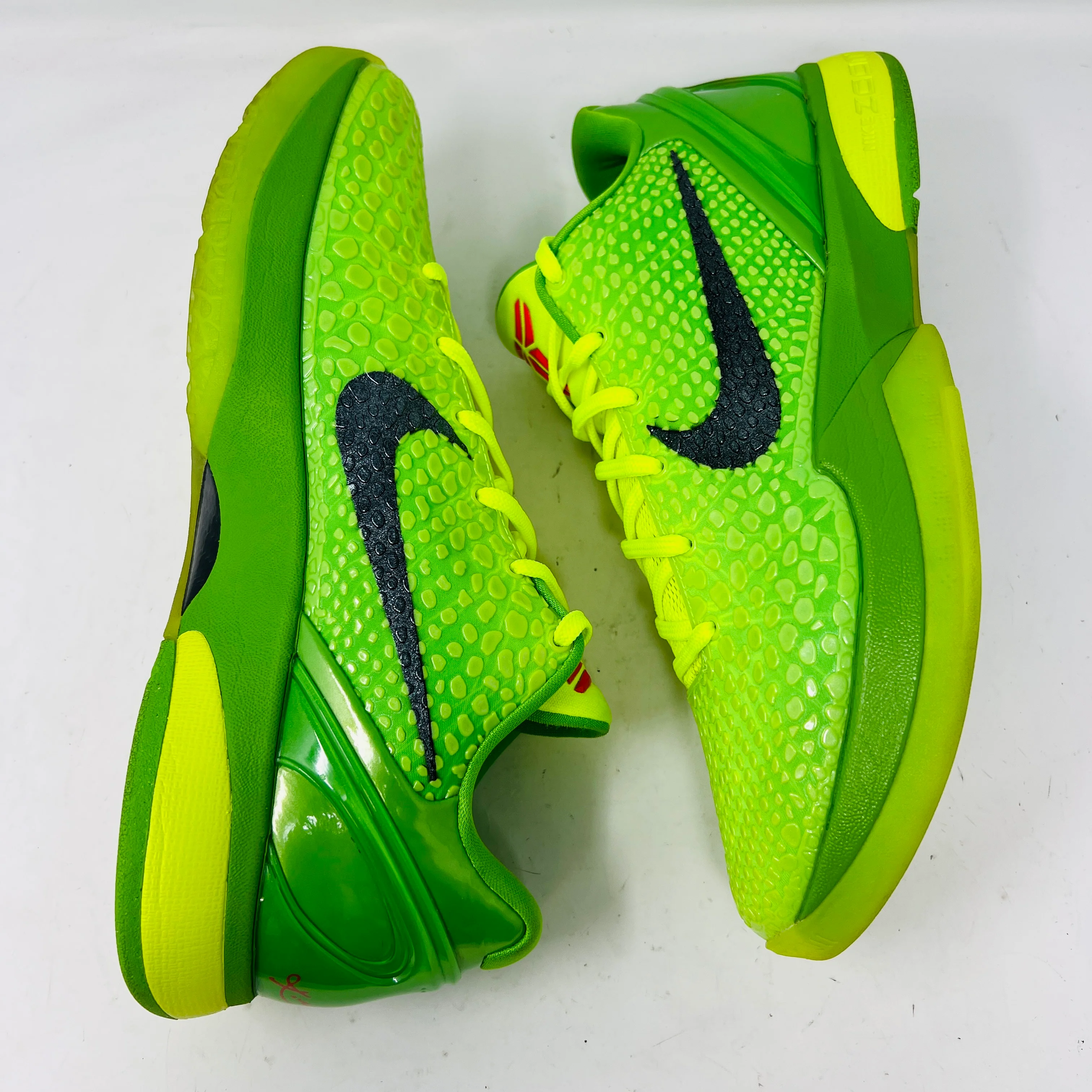 Nike Kobe 6 Protro Grinch (2020) - Image 3