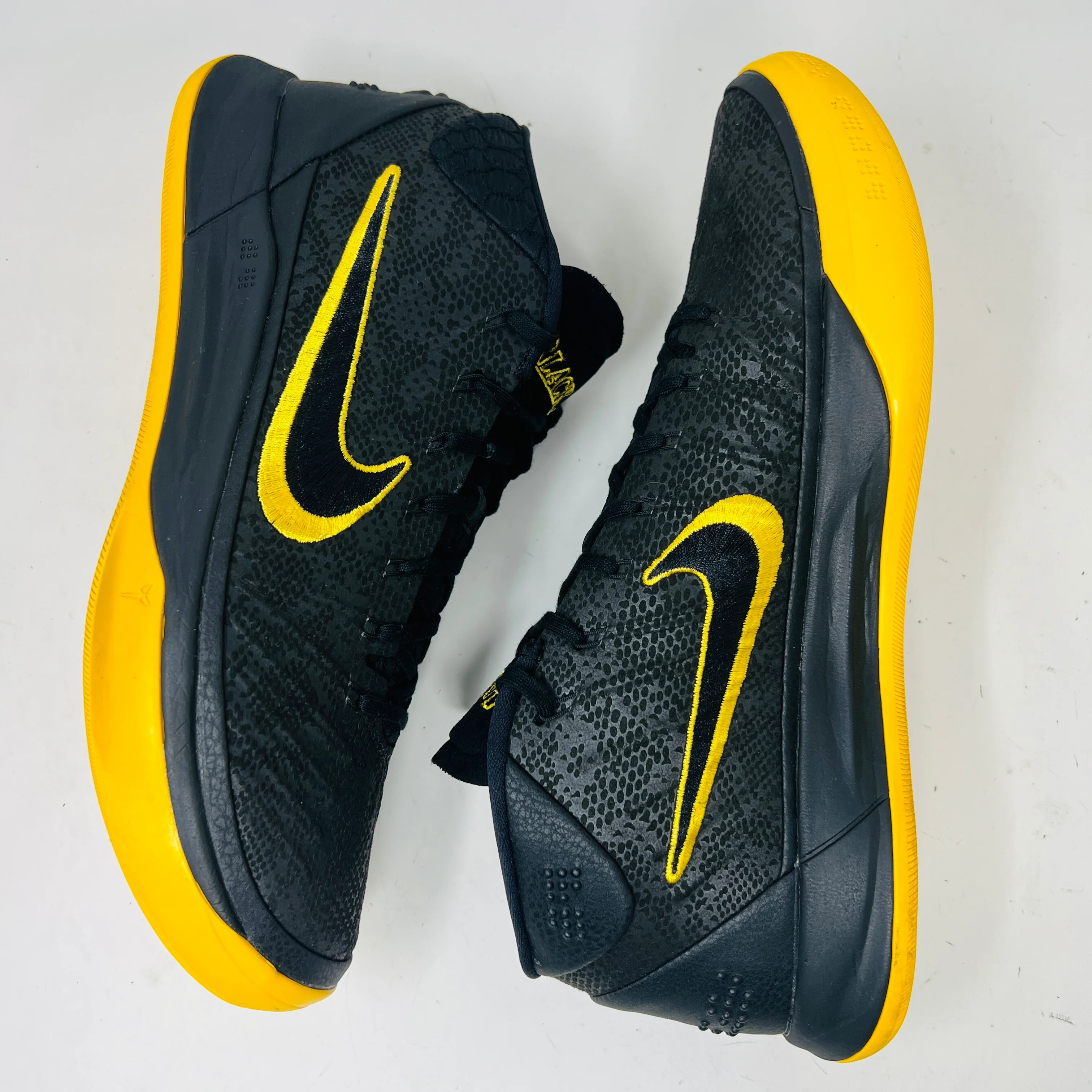 Nike Kobe A.D. Mid Lakers Black Mamba - Image 3