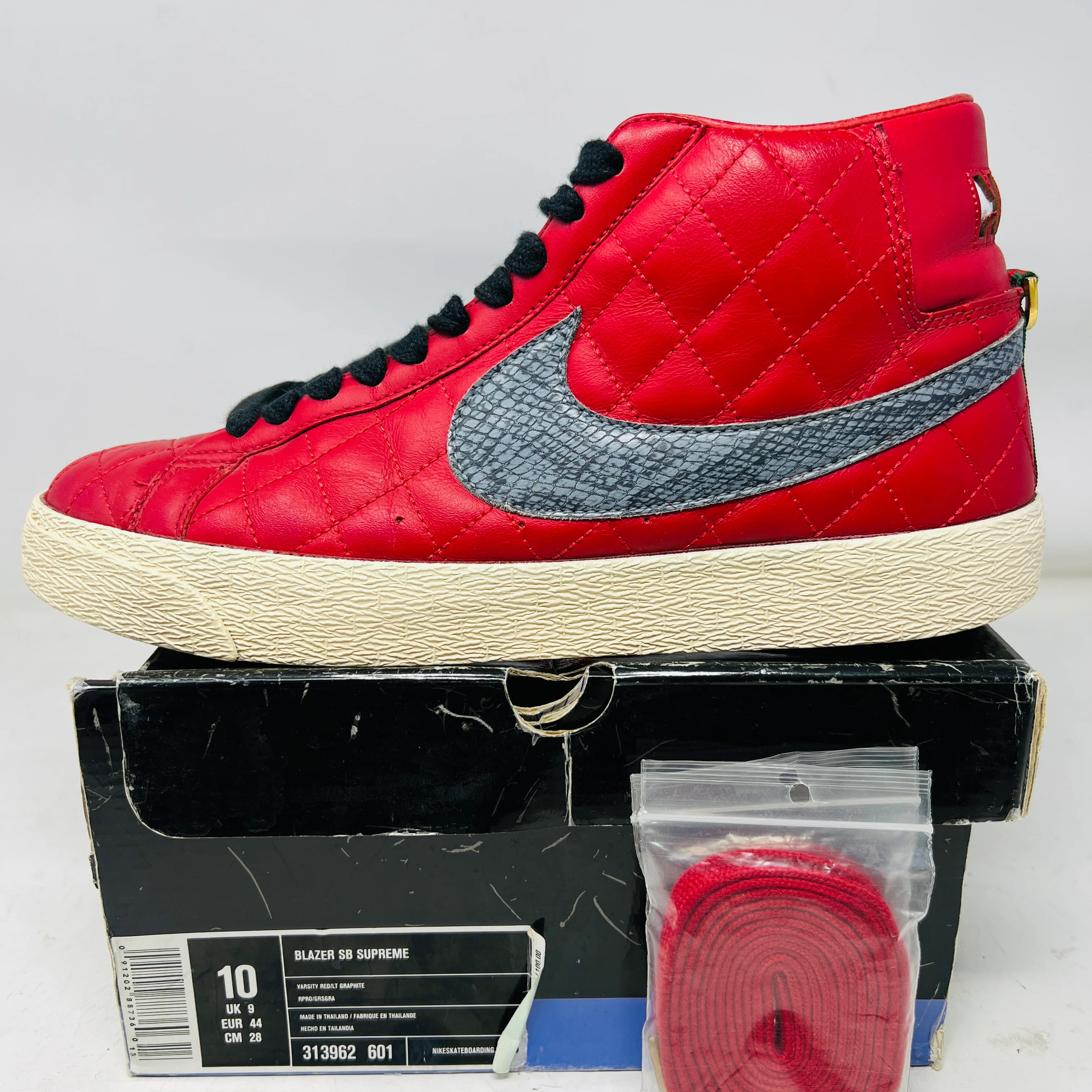 Nike SB Blazer Supreme Red (2006)