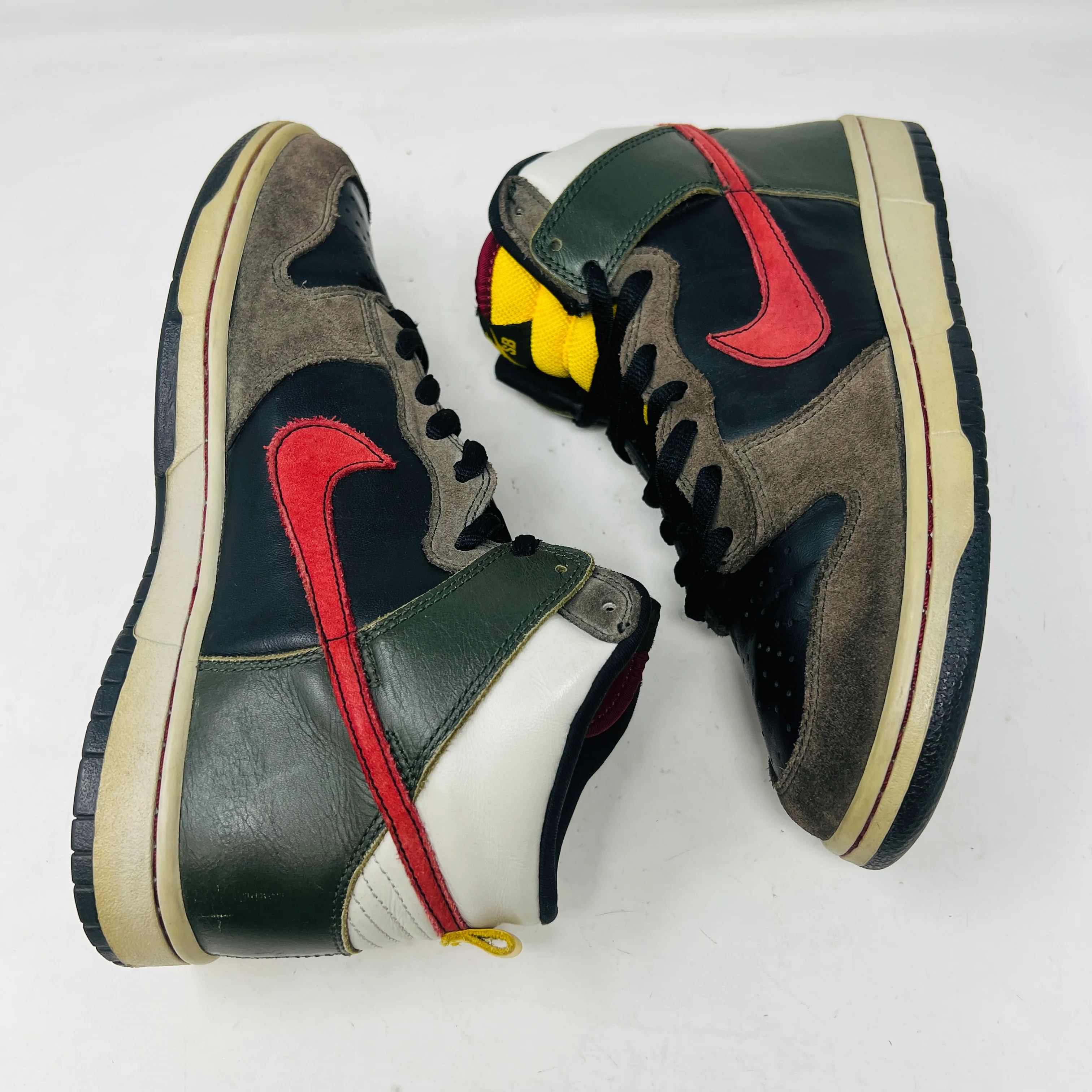 Nike SB Dunk High Boba Fett - Image 4