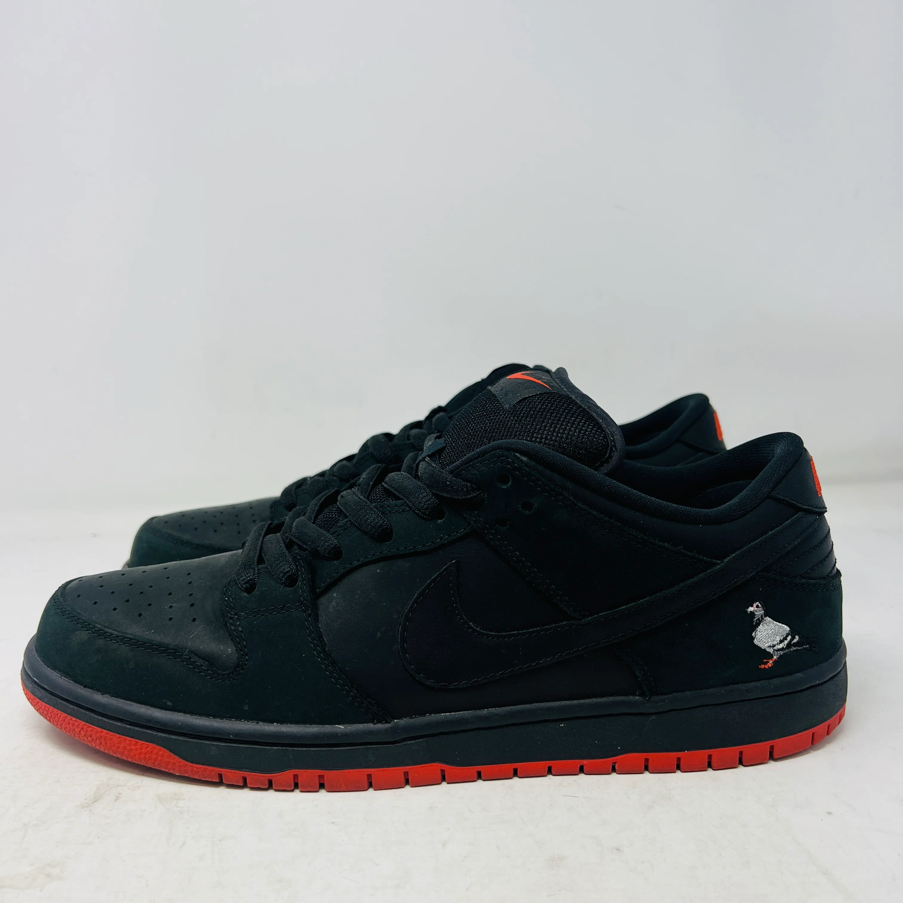 Nike SB Dunk Low Black Pigeon