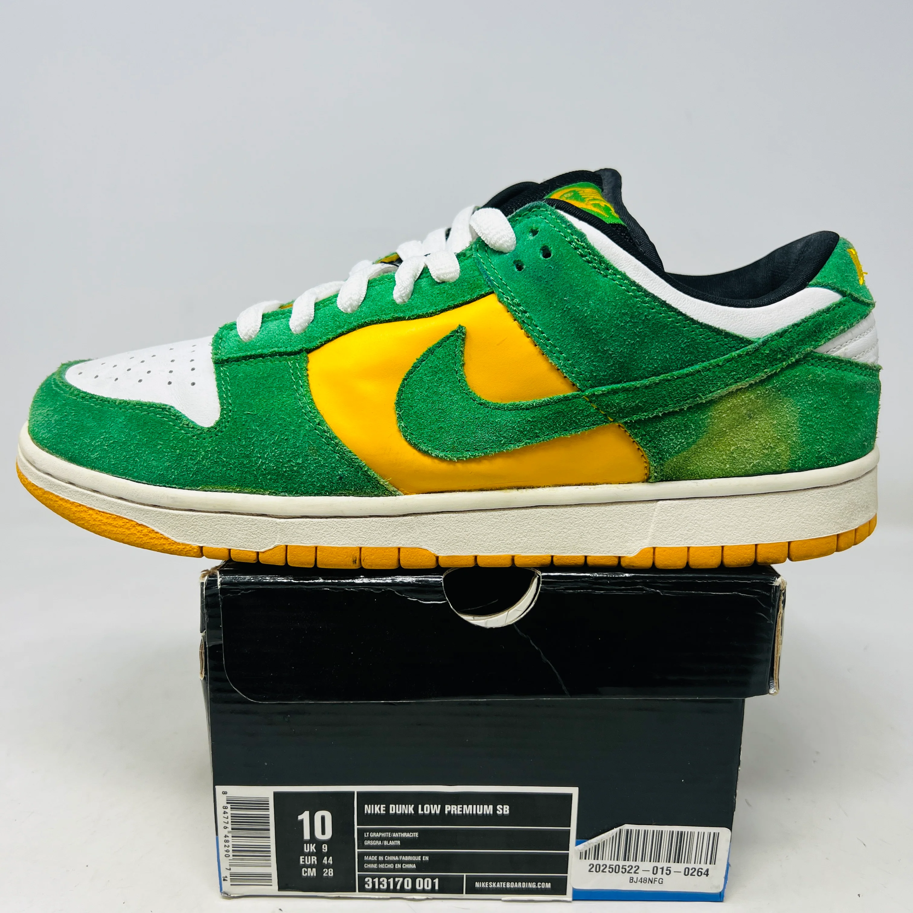 Nike SB Dunk Low Bucks