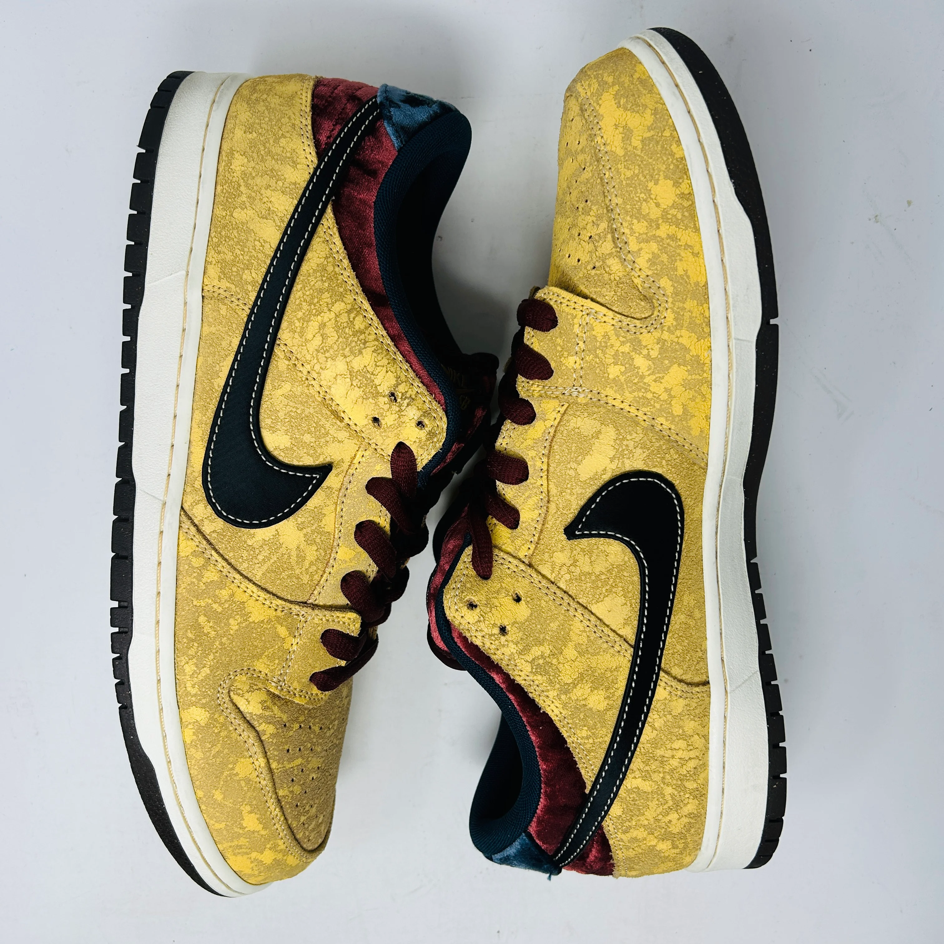 Nike SB Dunk Low City of Cinema - Image 3