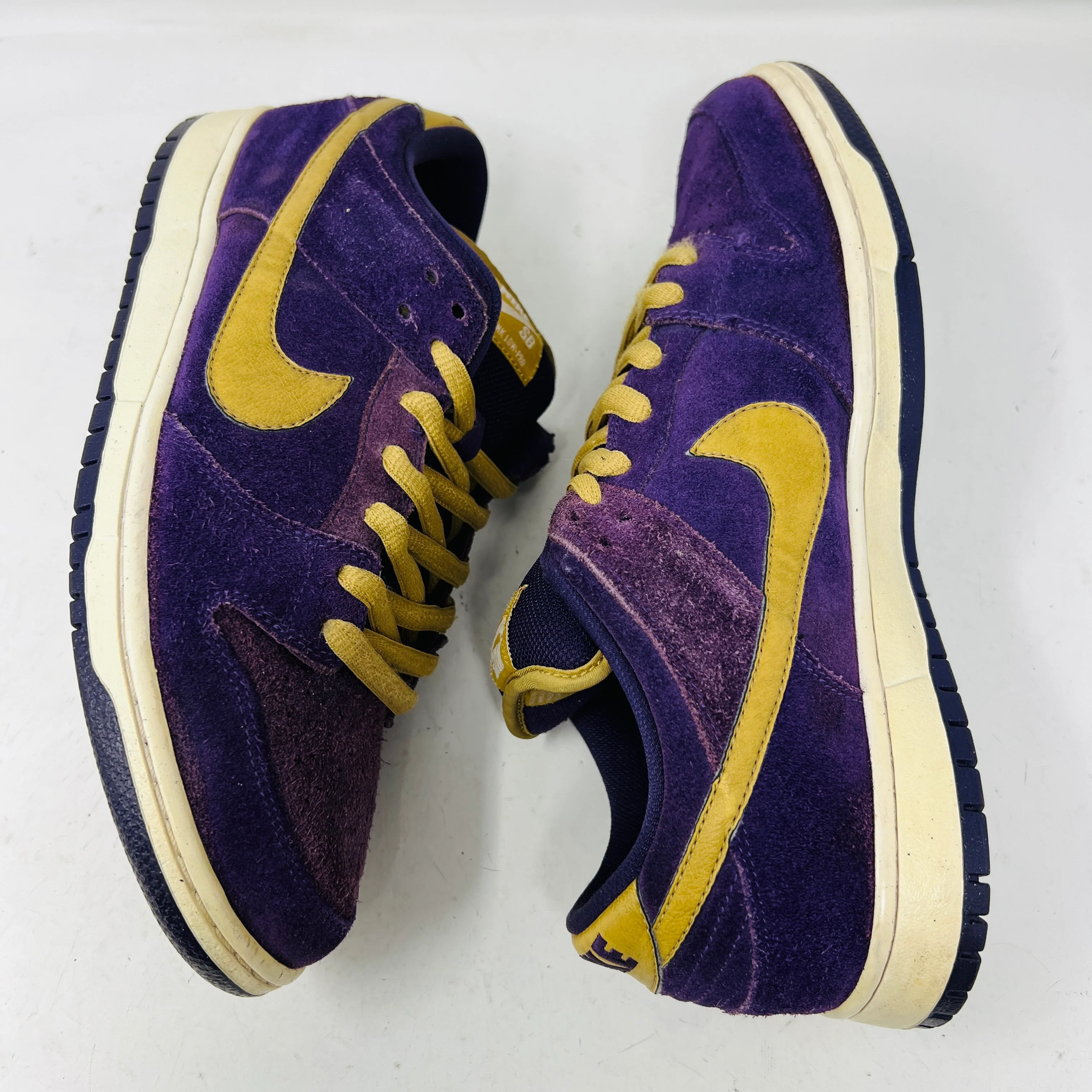 Nike SB Dunk Low Crown Royal - Image 4