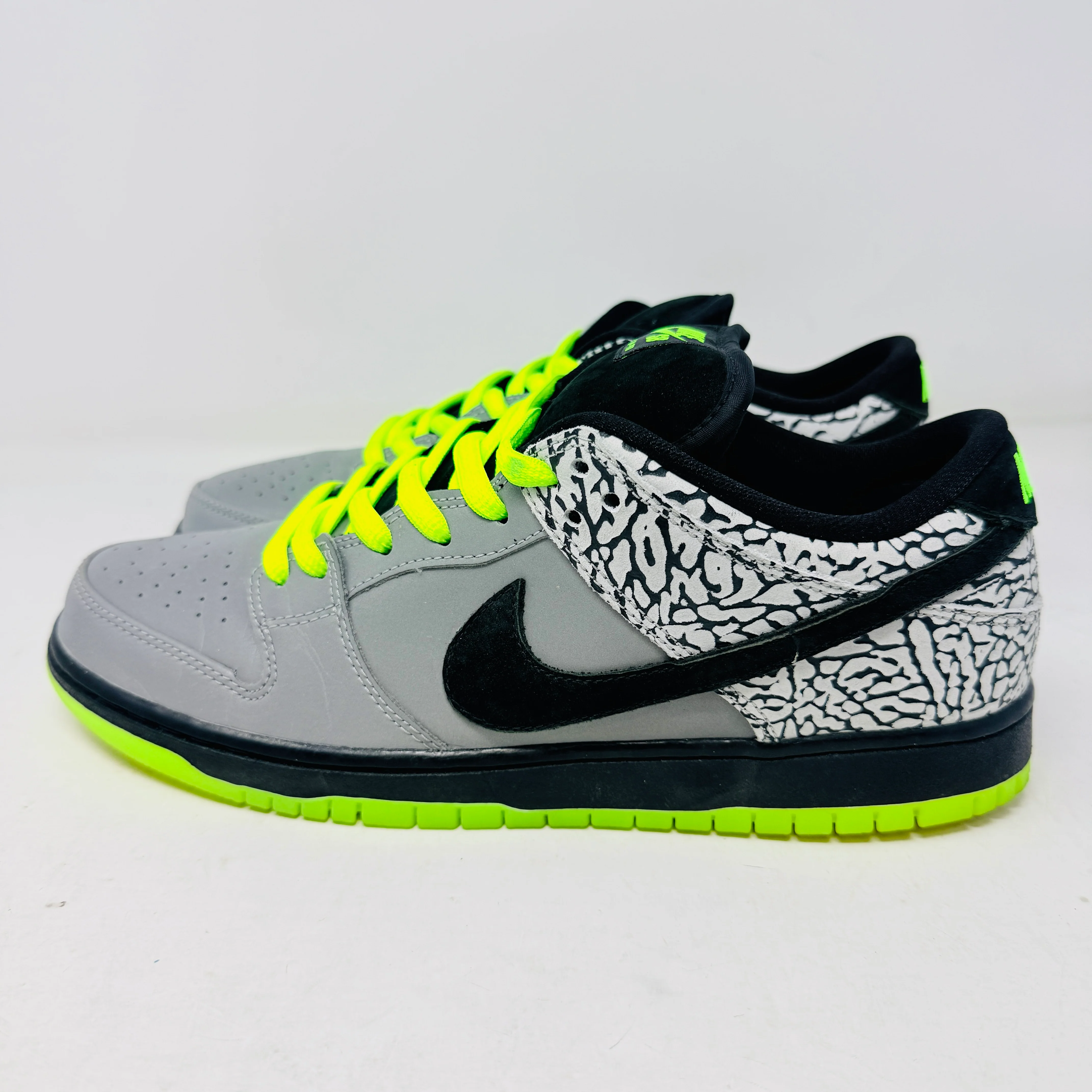 Nike SB Dunk Low DJ Clark Kent x Primitive 112