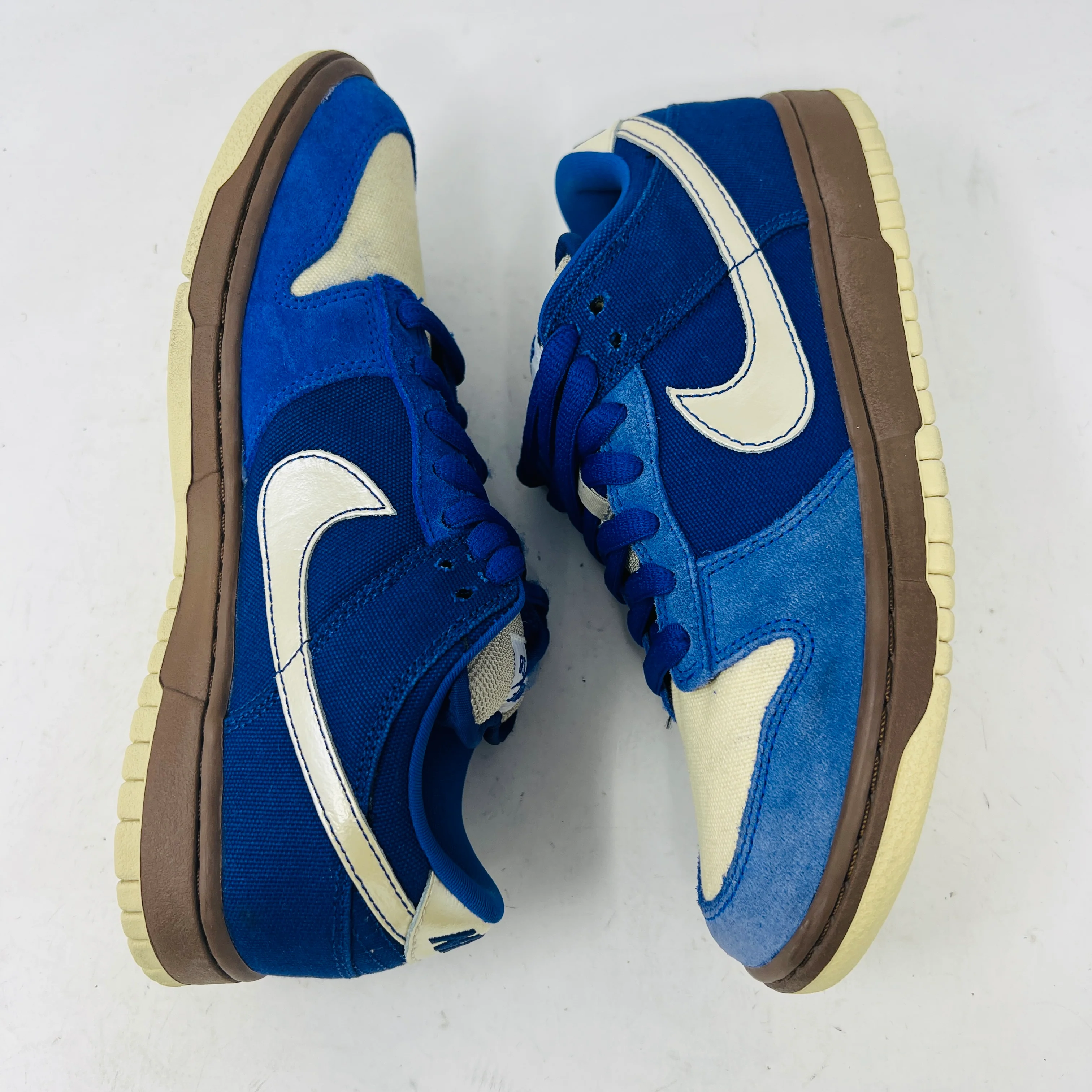 Nike SB Dunk Low Gold Rail - Image 3