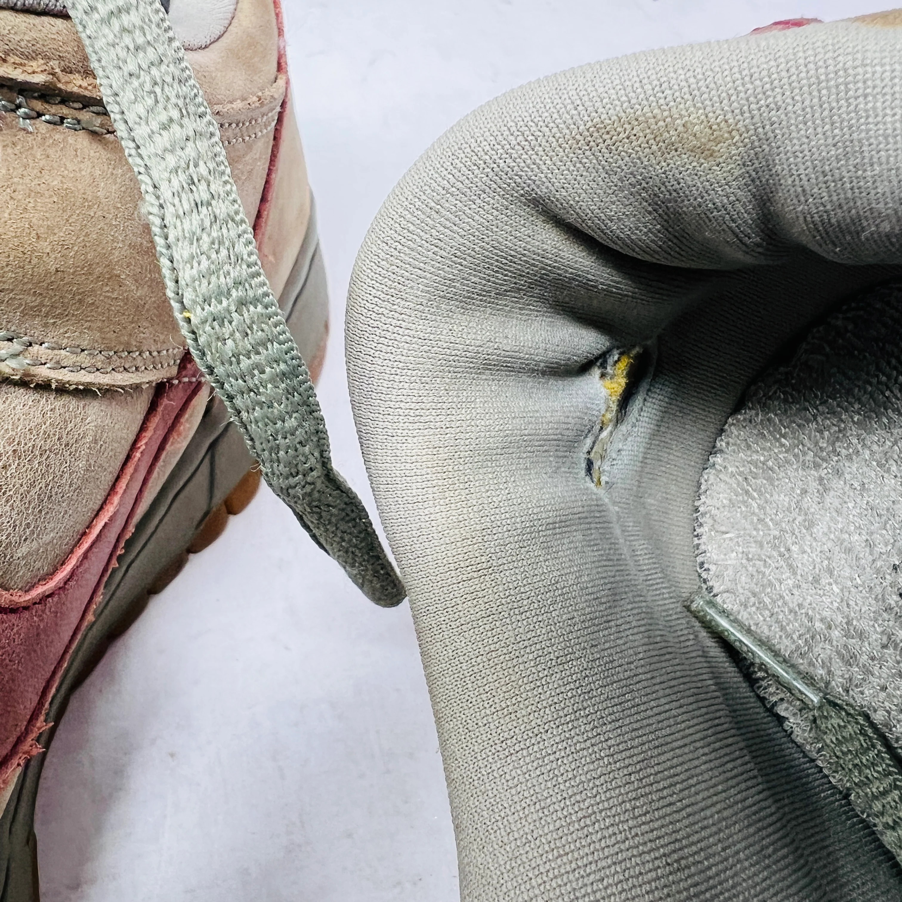 Nike SB Dunk Low Grit Team Red - Image 7