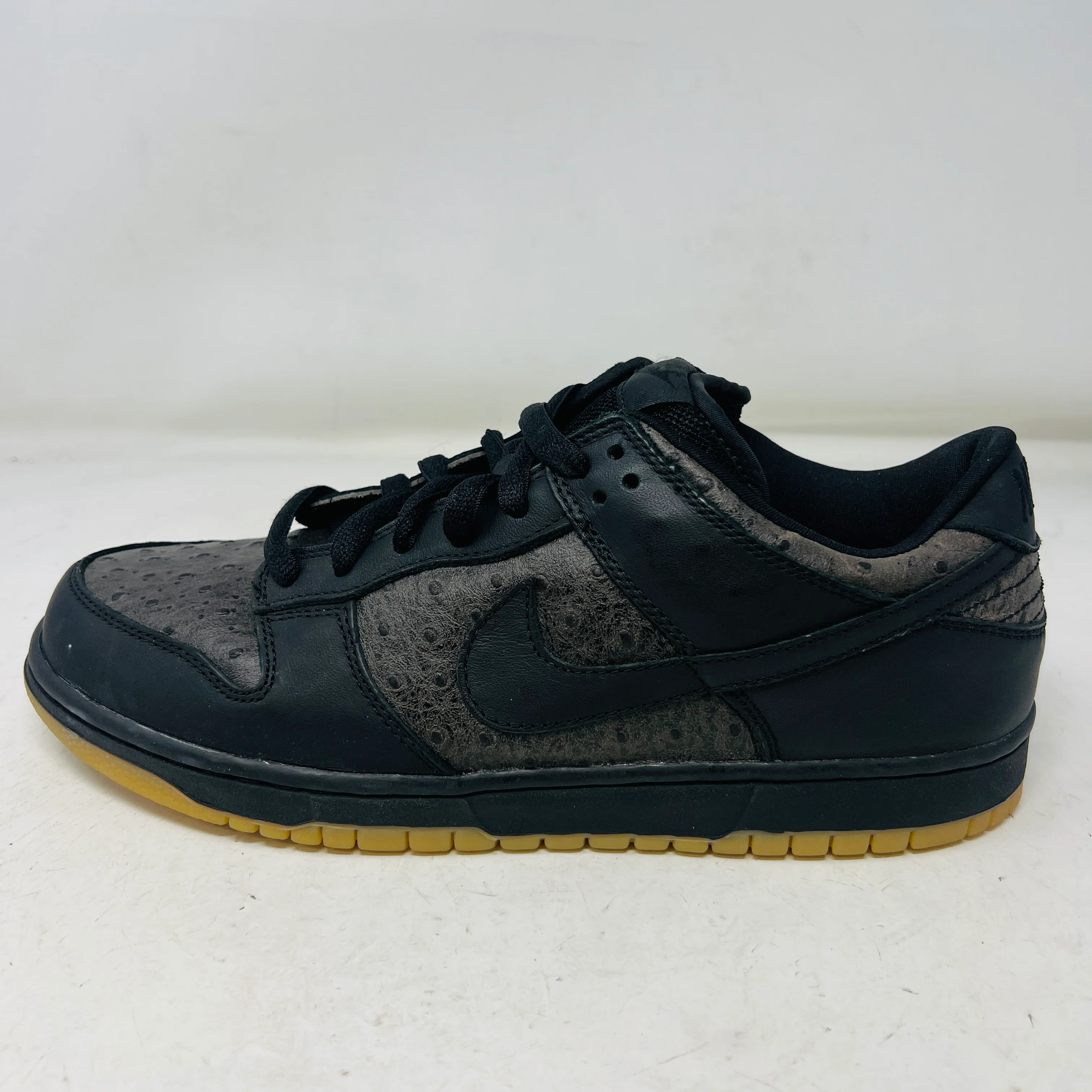 Nike SB Dunk Low Ostrich