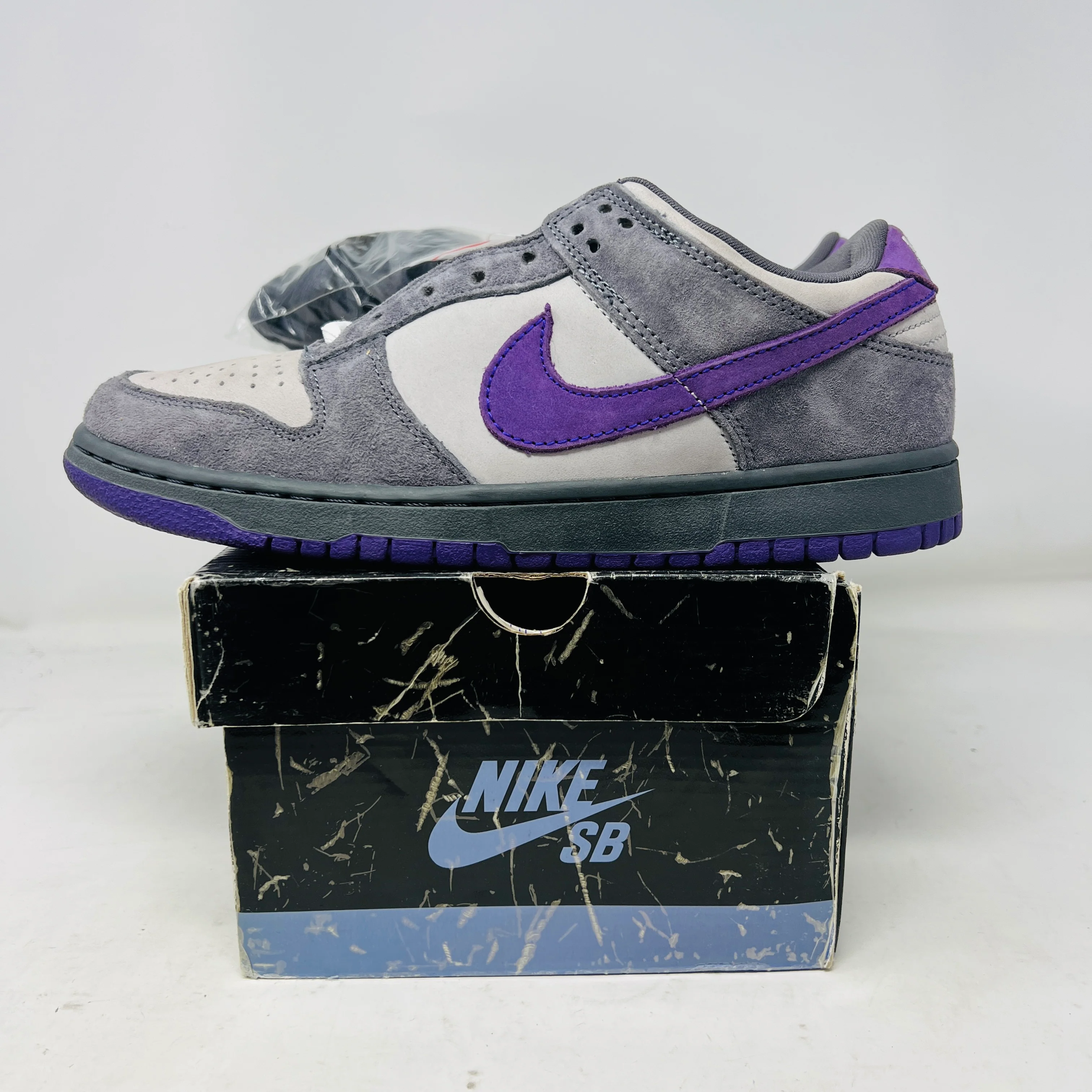 Nike SB Dunk Low Purple Pigeon